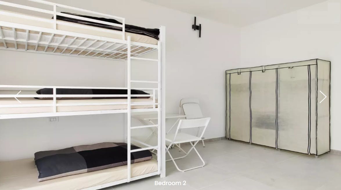 Shared room for rent for €450 per month in Milan, Via Marco Ulpio Traiano