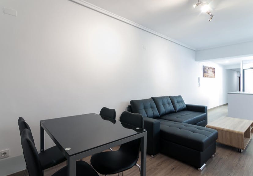 Apartment Valencia, 1 bed, 10m² — photo 4