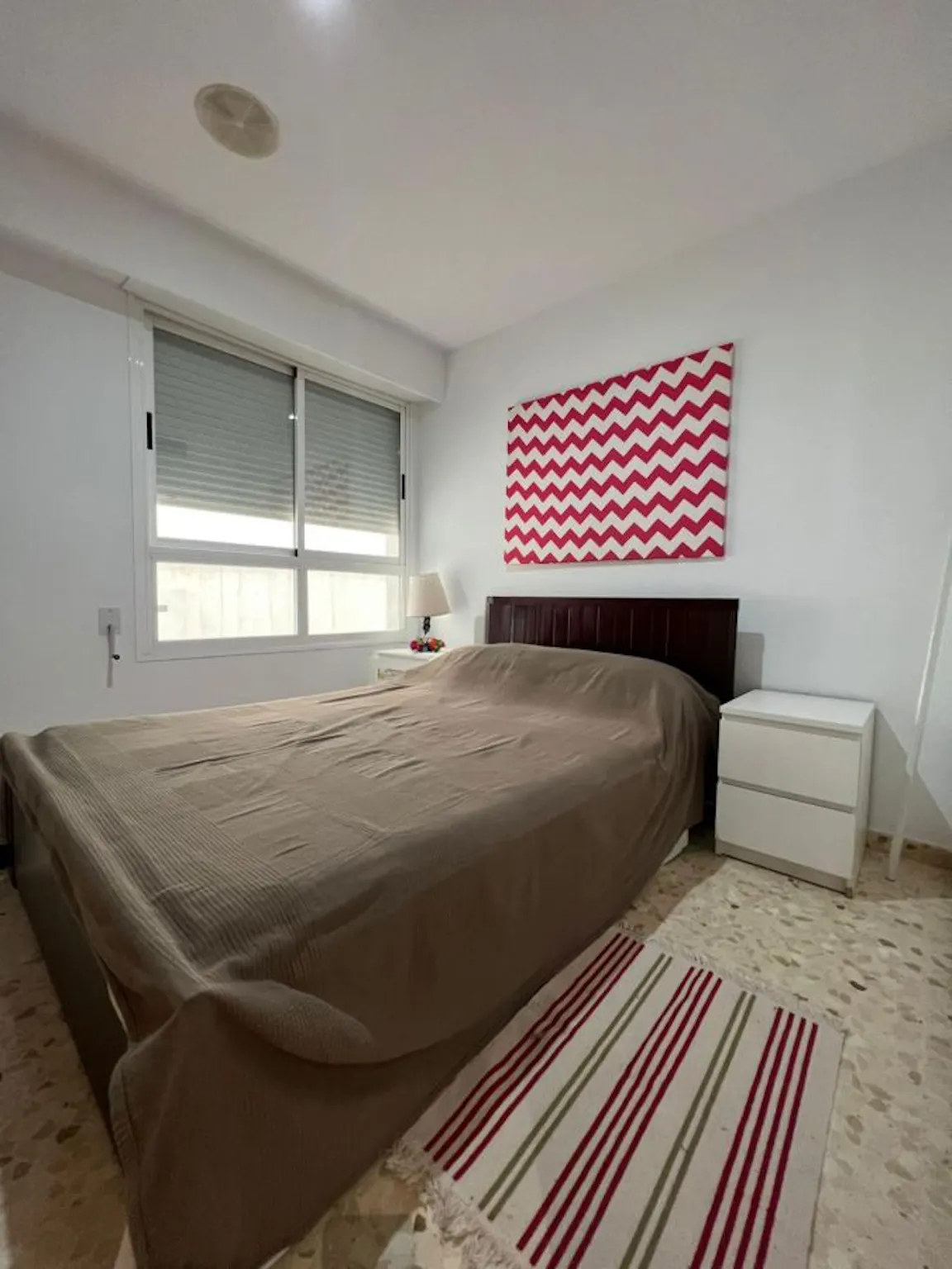 Carrer del Periodista José Ombuen, Valencia preview