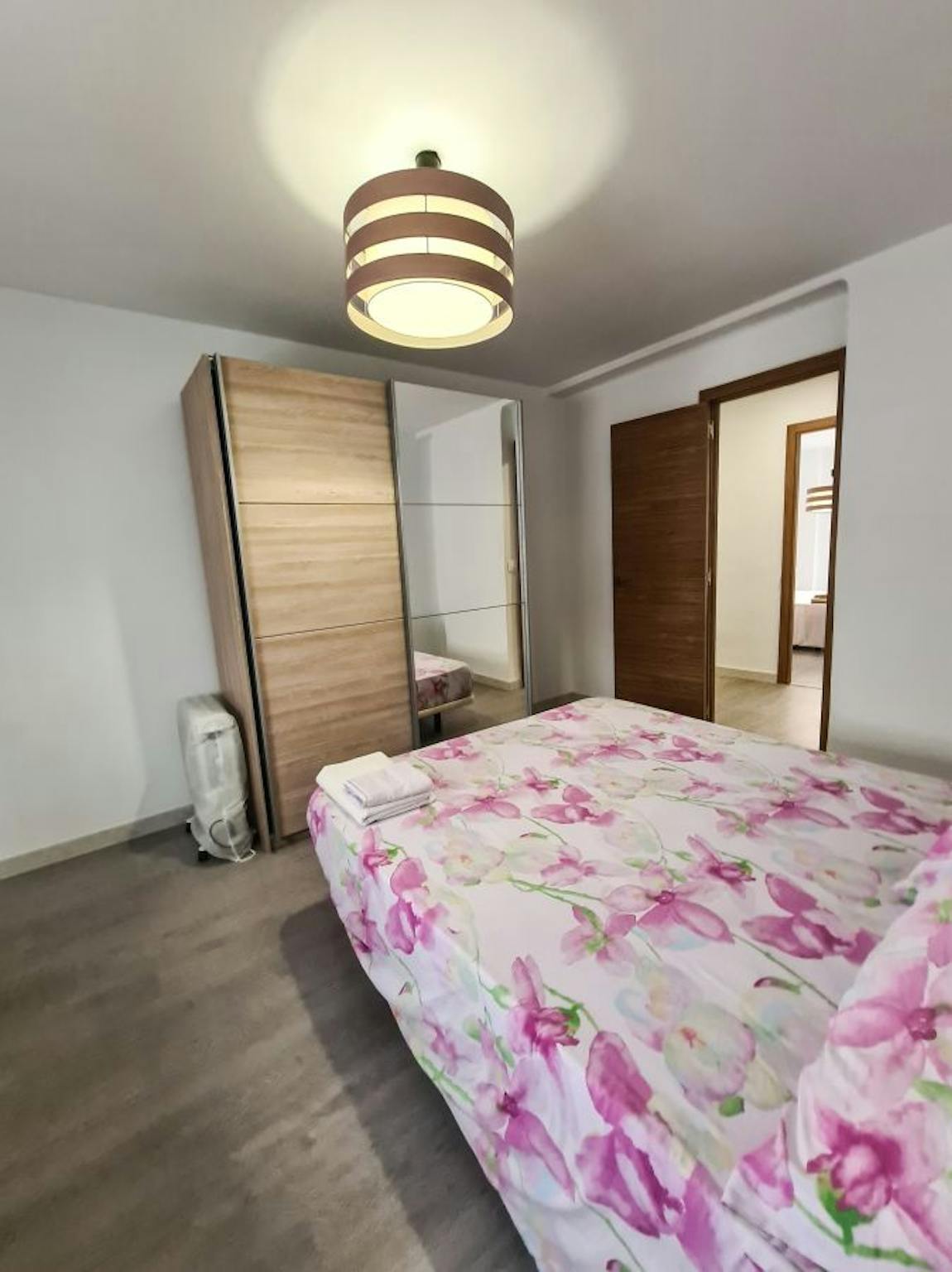 Carrer de Peris Mencheta, Valencia preview