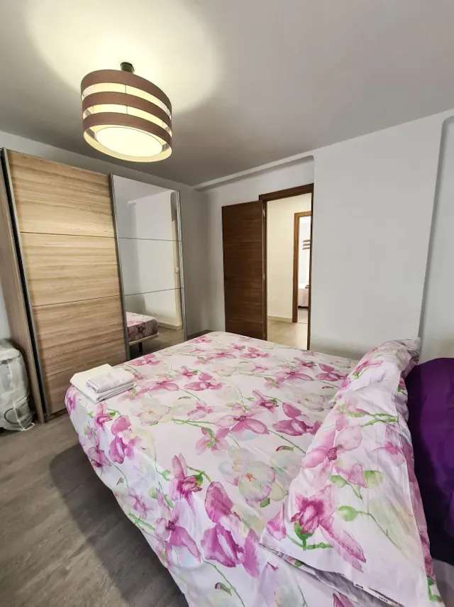 Private room in Carrer de Peris Mencheta, Valencia (1570362) room image 2