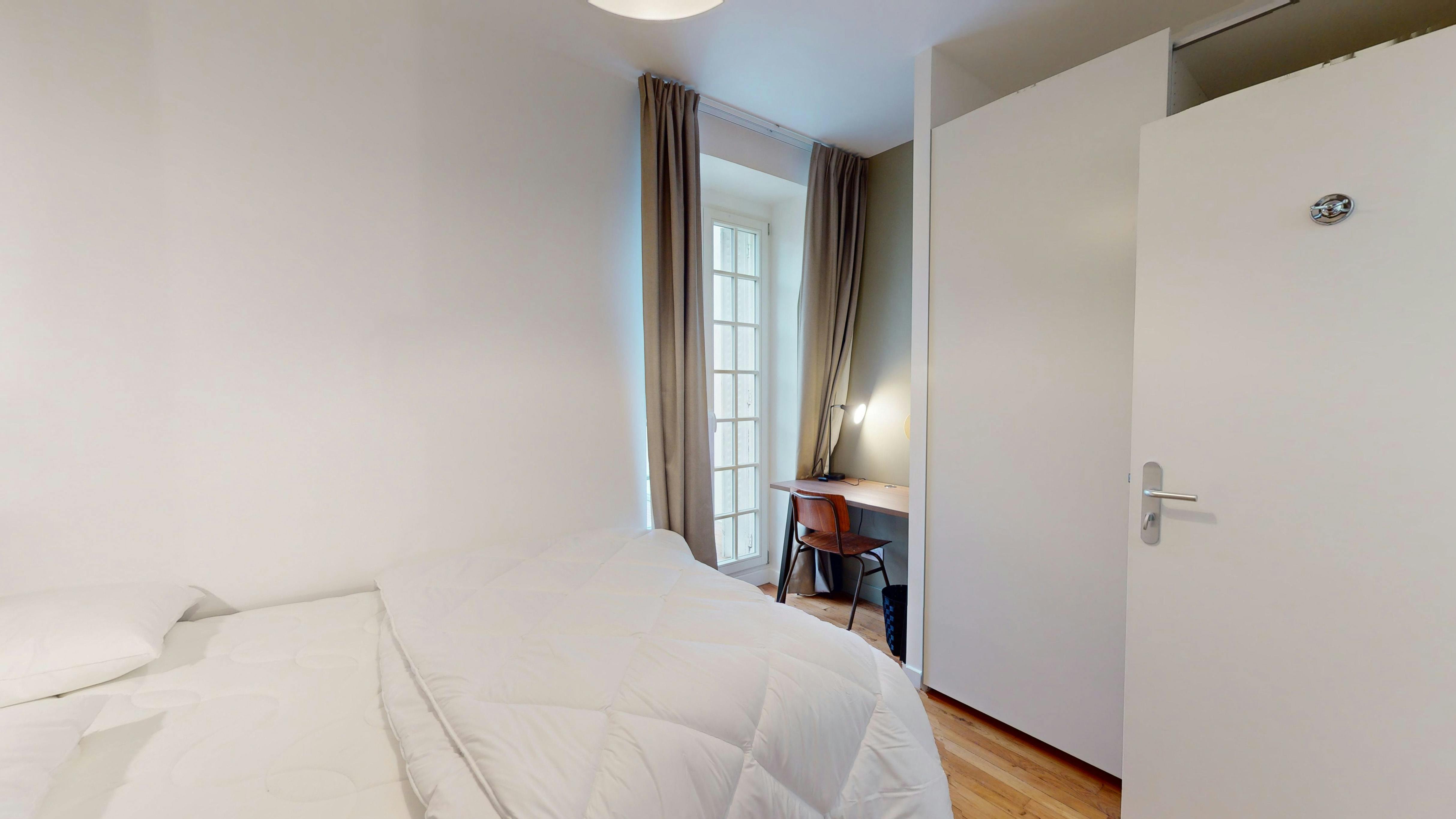 Apartment Paris, 1 bed, 12m² — photo 92