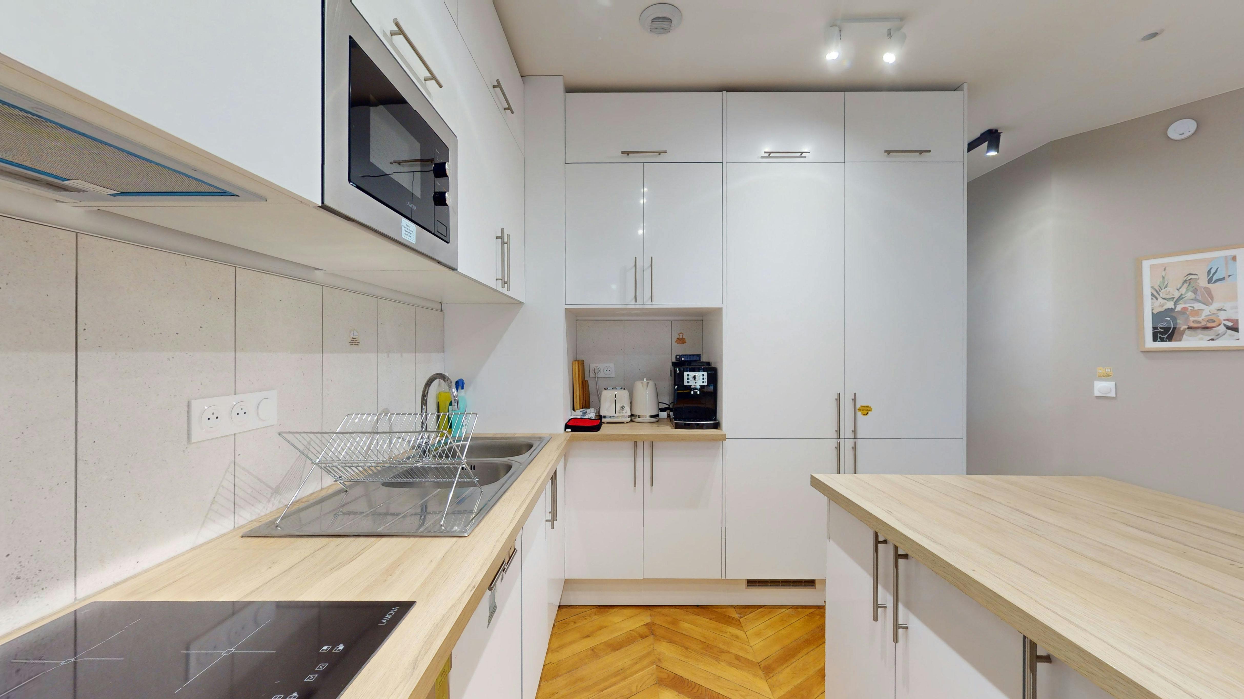 Apartment Paris, 1 bed, 12m² — photo 10