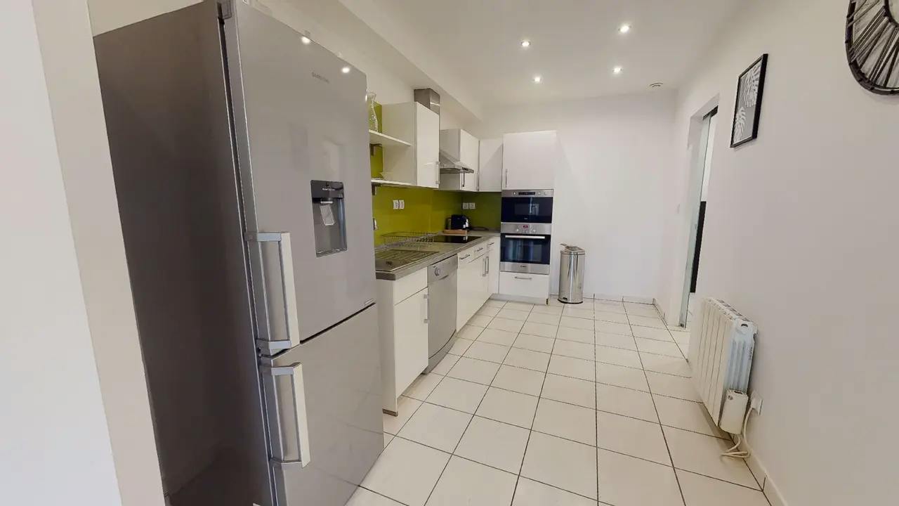 1-Bedroom Apartment in Rue Roger Salengro, Saint-Étienne (1570500) ROOM 4