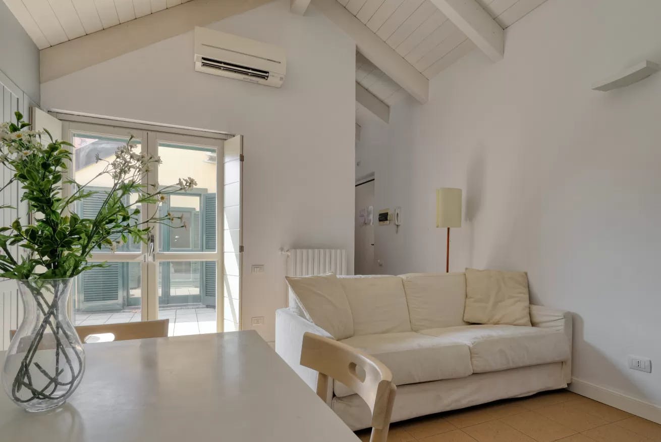 Via Cesare Cesariano, Milan