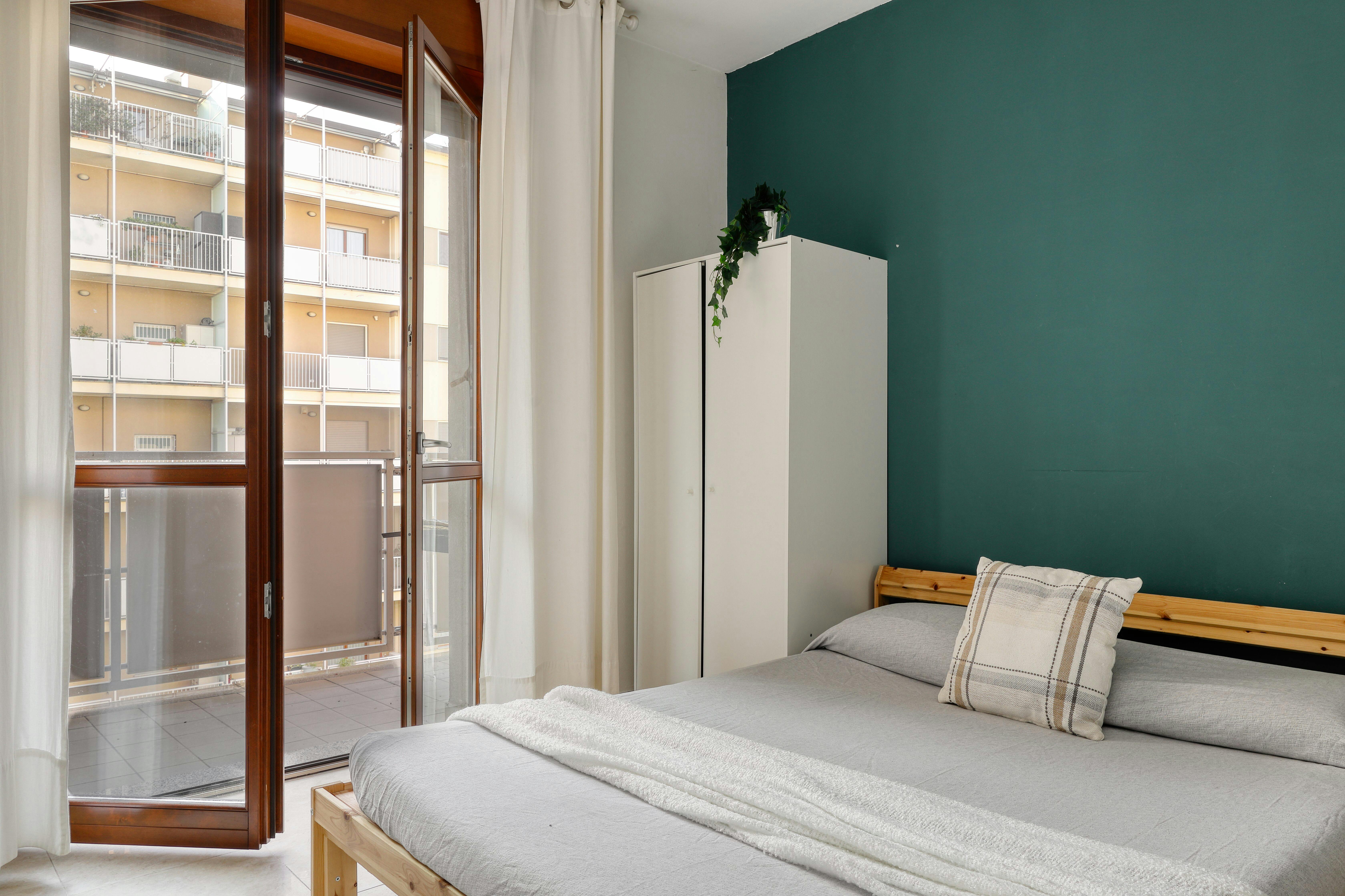 Via Jan Palach, Milan preview