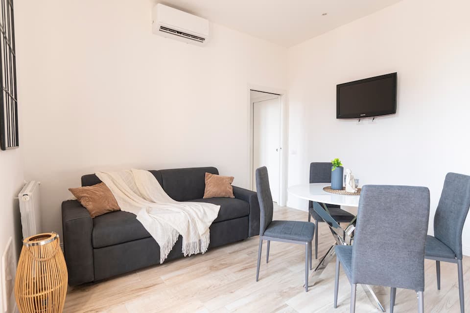 Via Francesco Brioschi, Milan