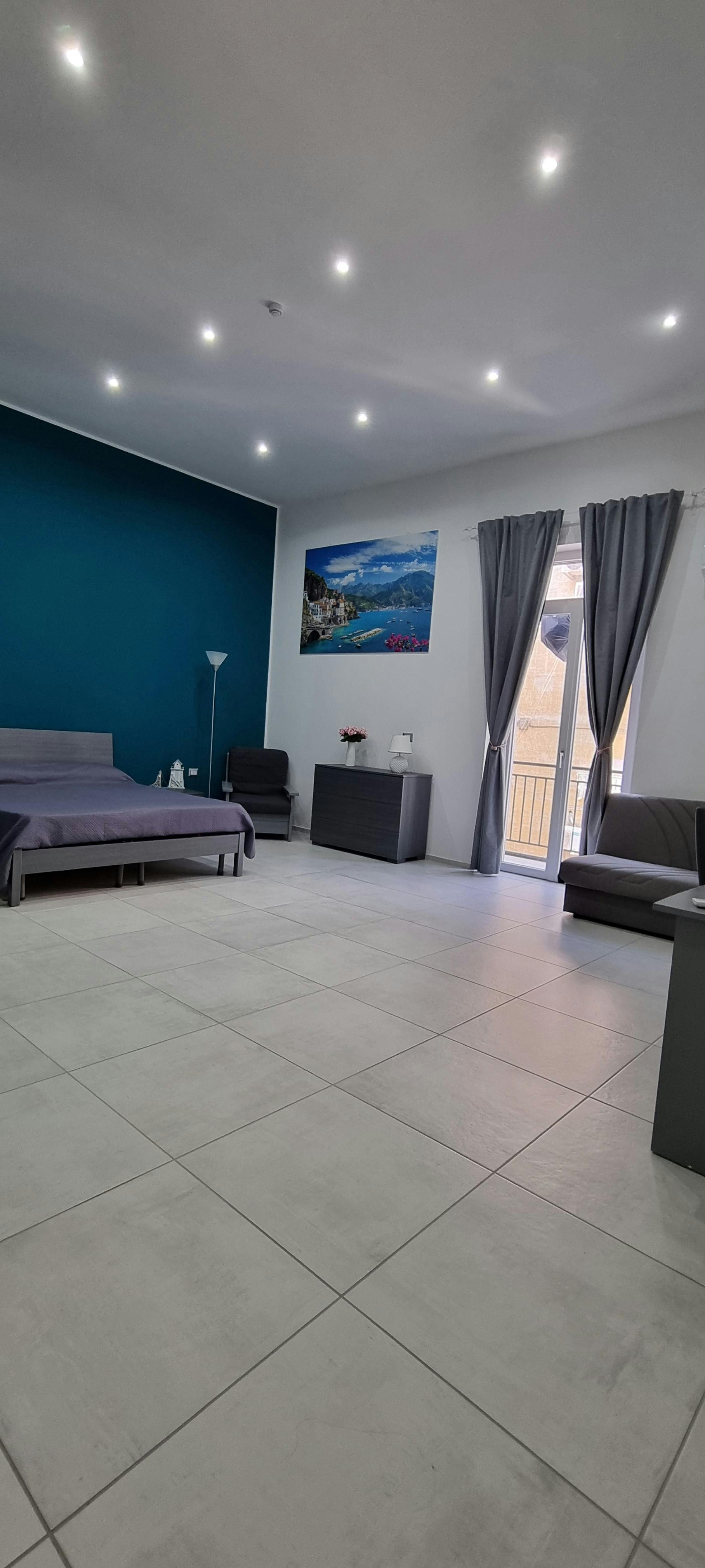 Via delle Zite, Naples