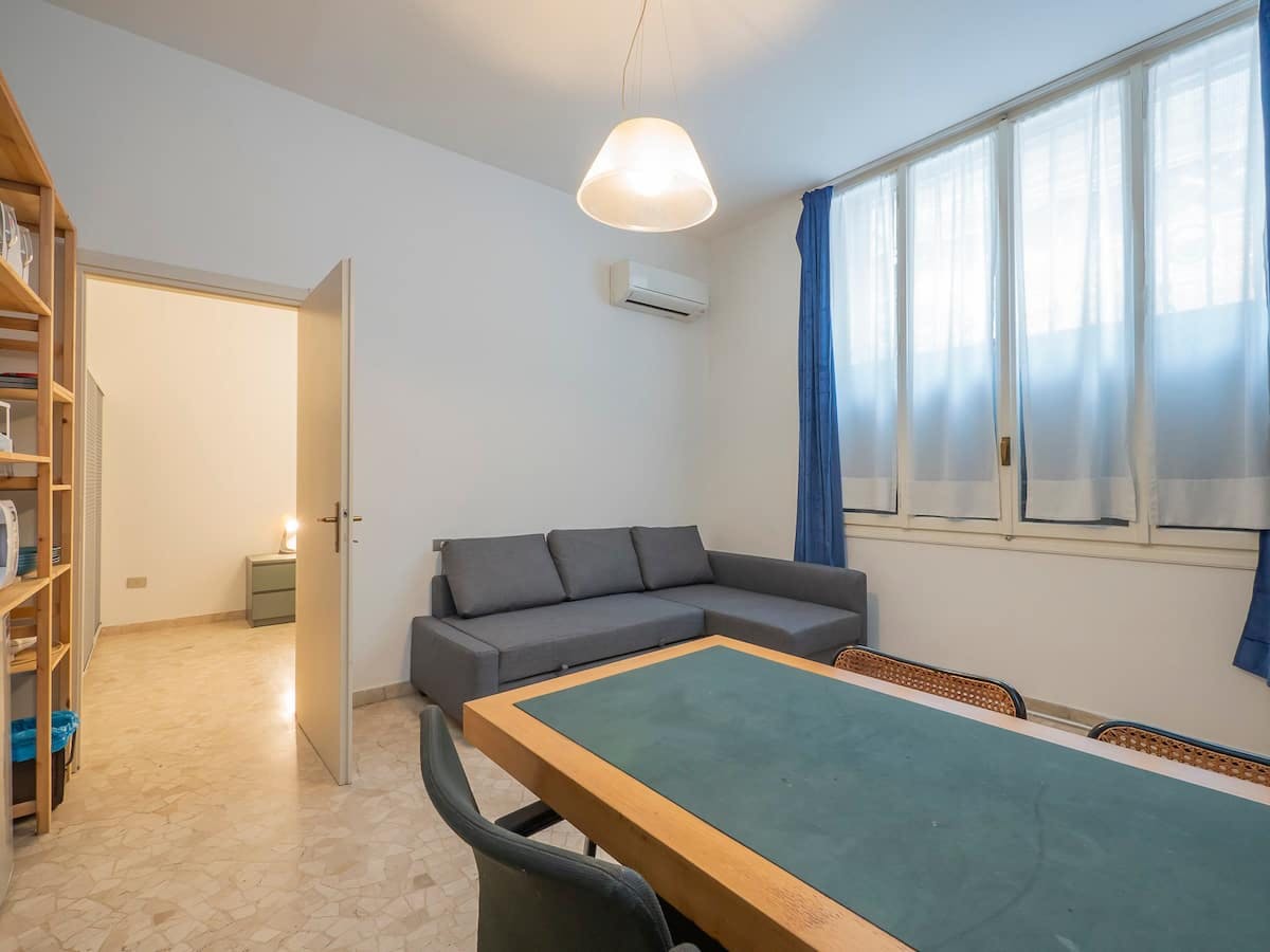 Via Alfonso Lamarmora, Milan