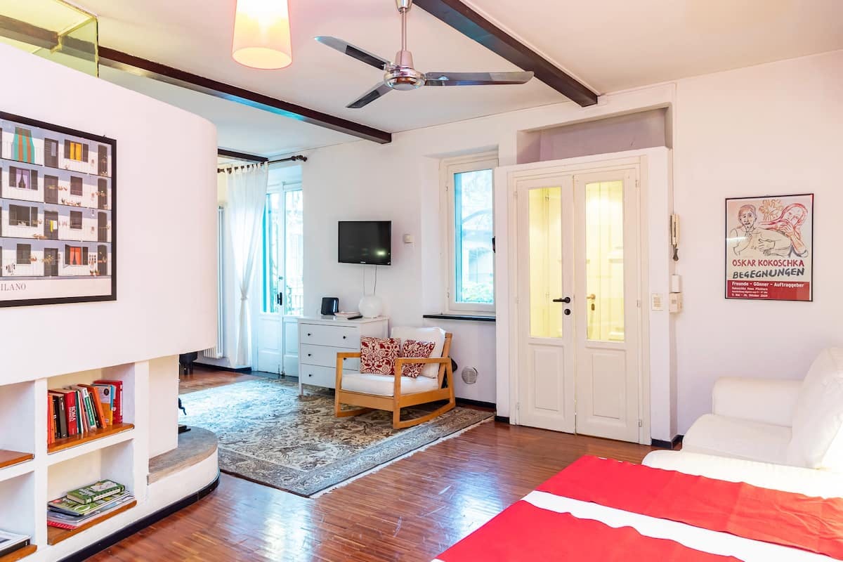 Via Gaetano De Castillia, Milan