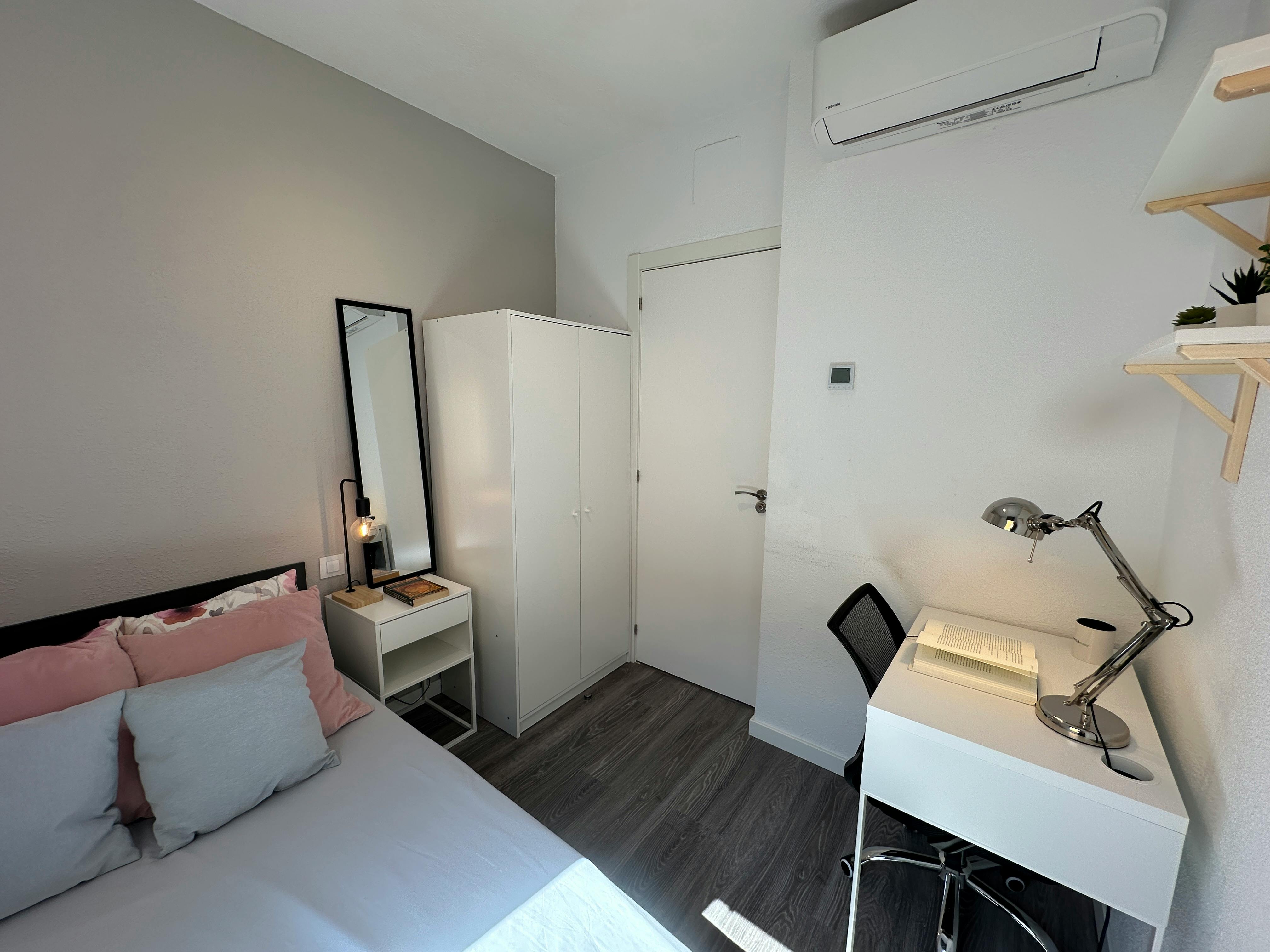Apartment Madrid, 1 bed — photo 17