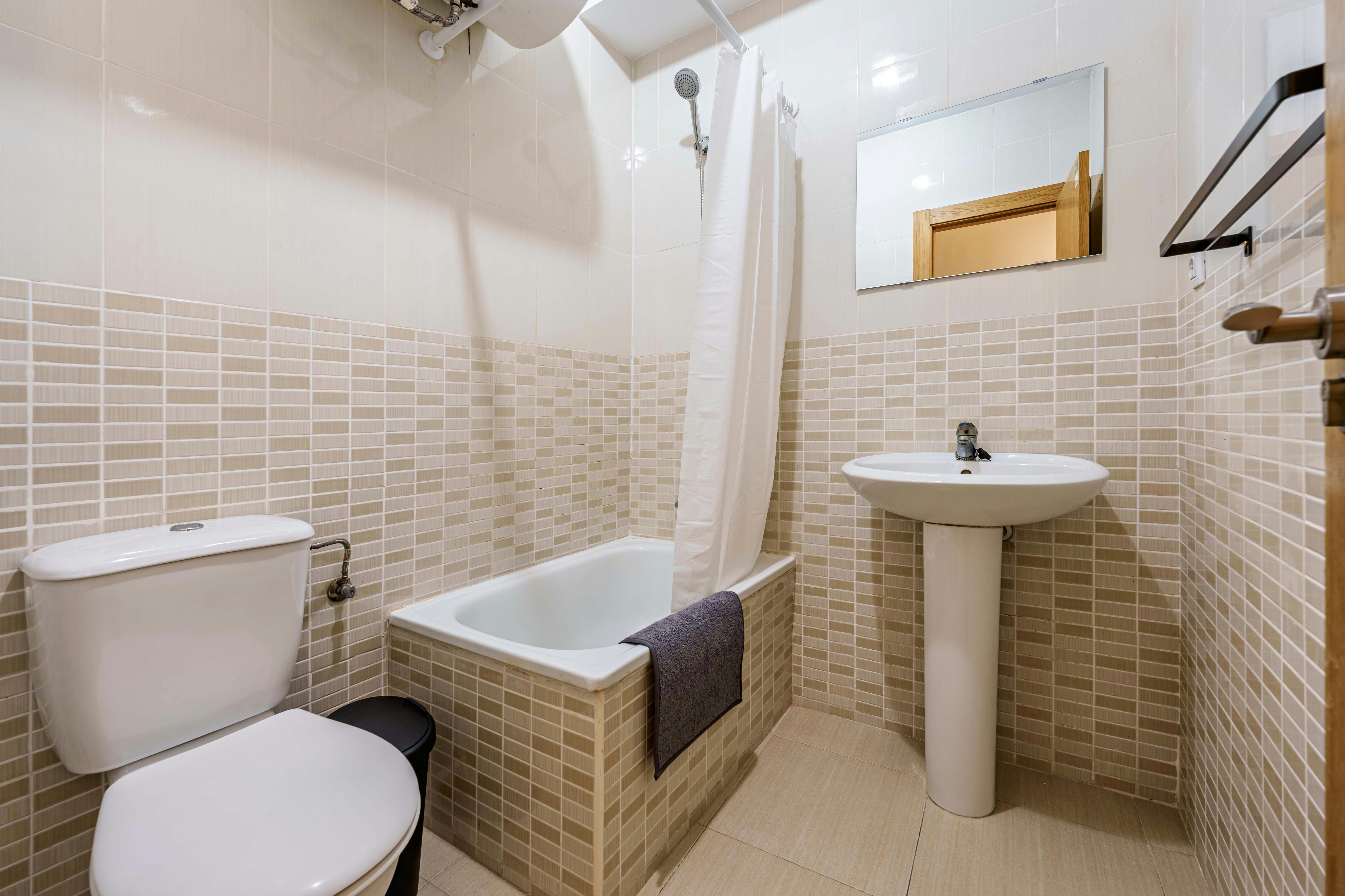 Apartment Málaga, 1 bed, 10m² — photo 9