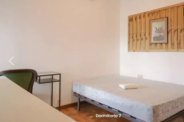 Private room in Calle del Poeta Joan Maragall, Madrid (1571402) room image 1