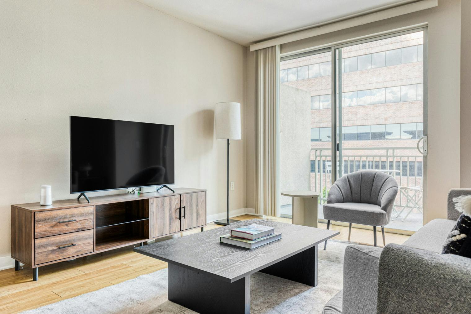 Квартира за оренду для $3,684 на місяць у Los Angeles, Wilshire Boulevard