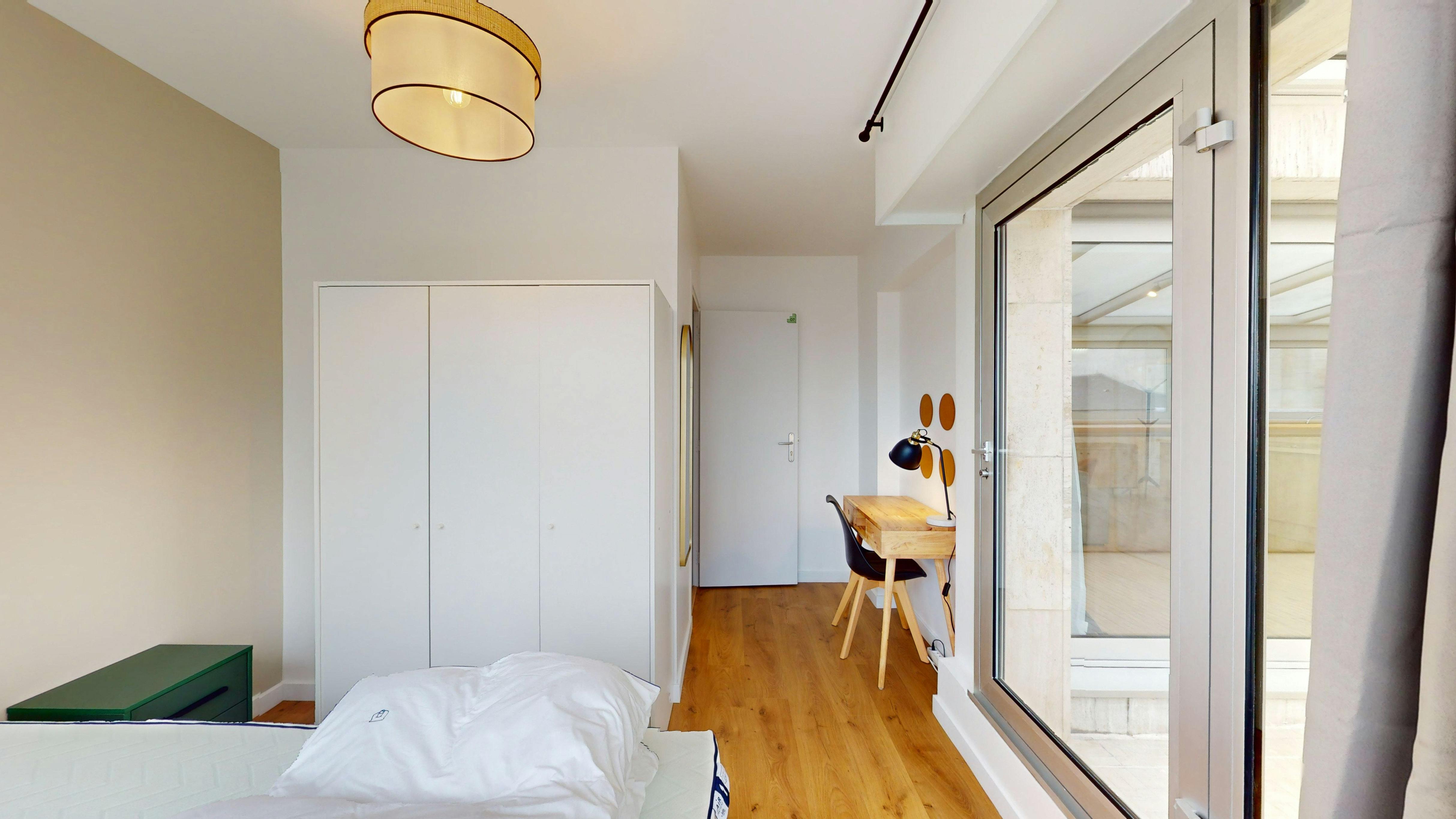 Private room for rent for €726 per month in Choisy-le-Roi, Place de la Fontaine Louis Boré