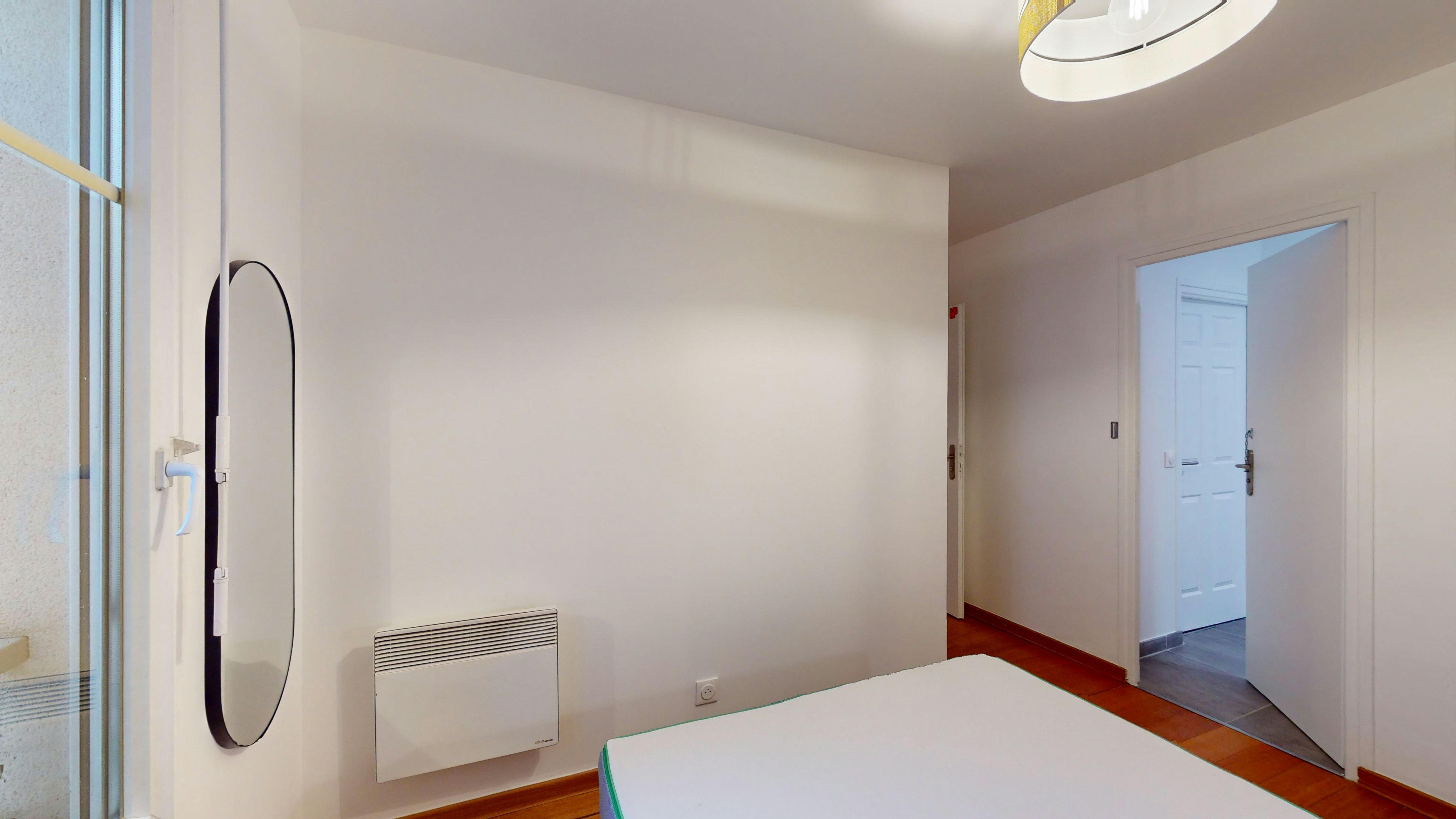 Apartment Bobigny, 1 bed, 10m² — photo 70