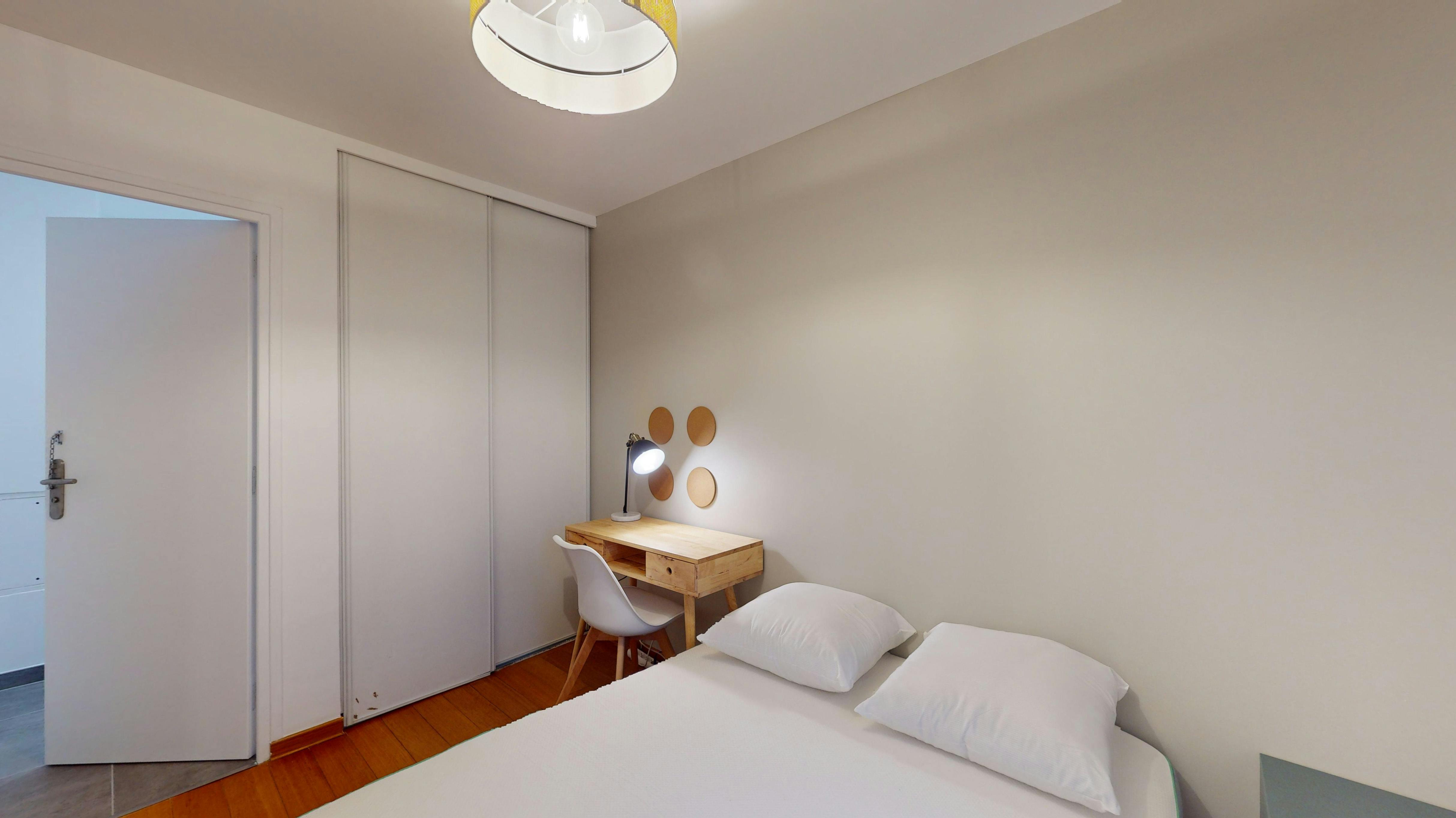 Apartment Bobigny, 1 bed, 10m² — photo 86