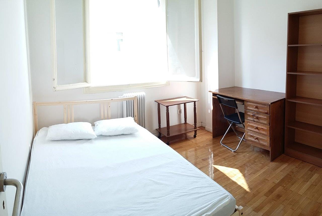 Private room for rent for €395 per month in Zográfos, Ioannou Theologou