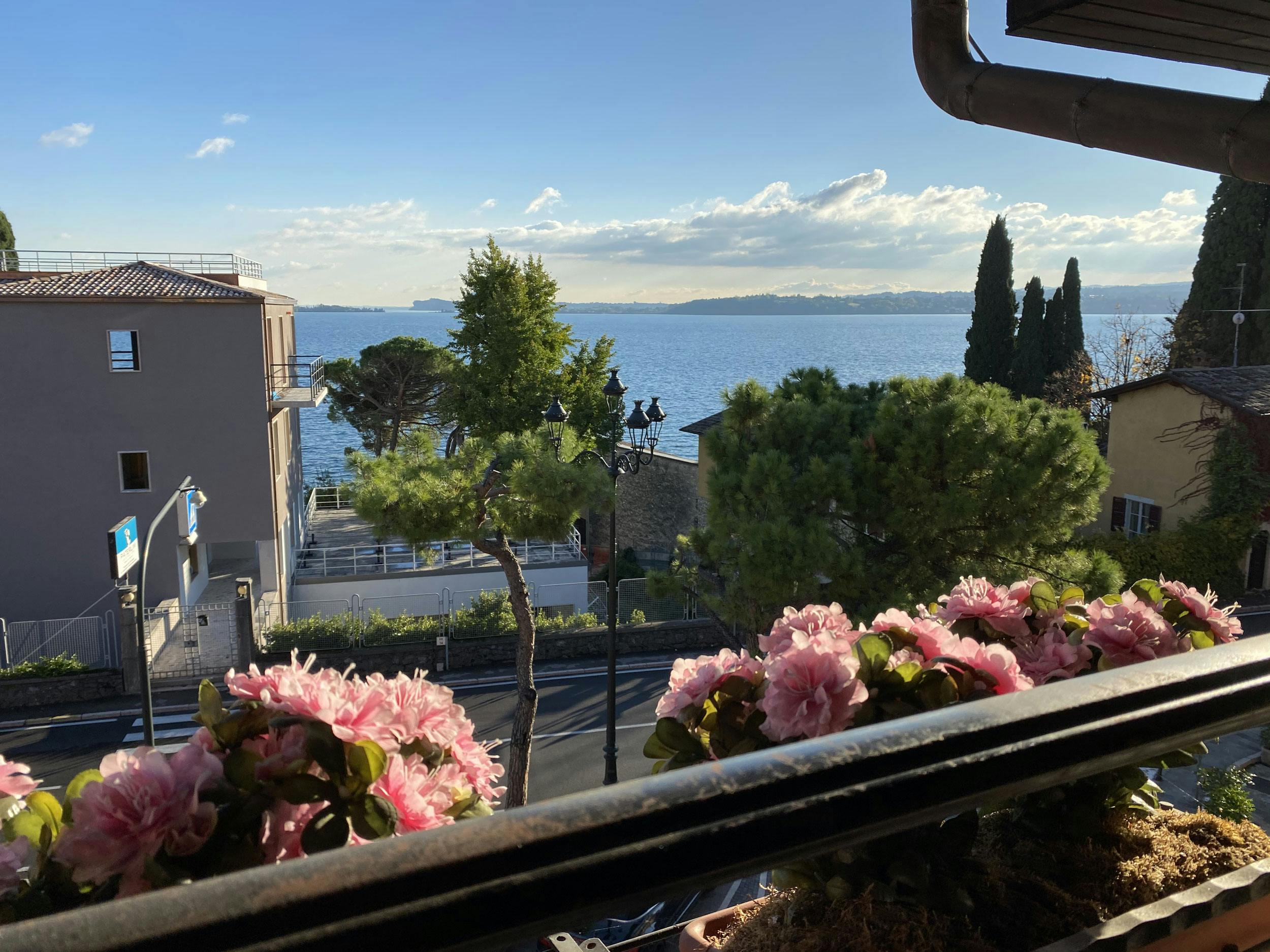 Estudio  en alquiler por 690 € al mes en Gardone Riviera, Via Cipani Gian Battista