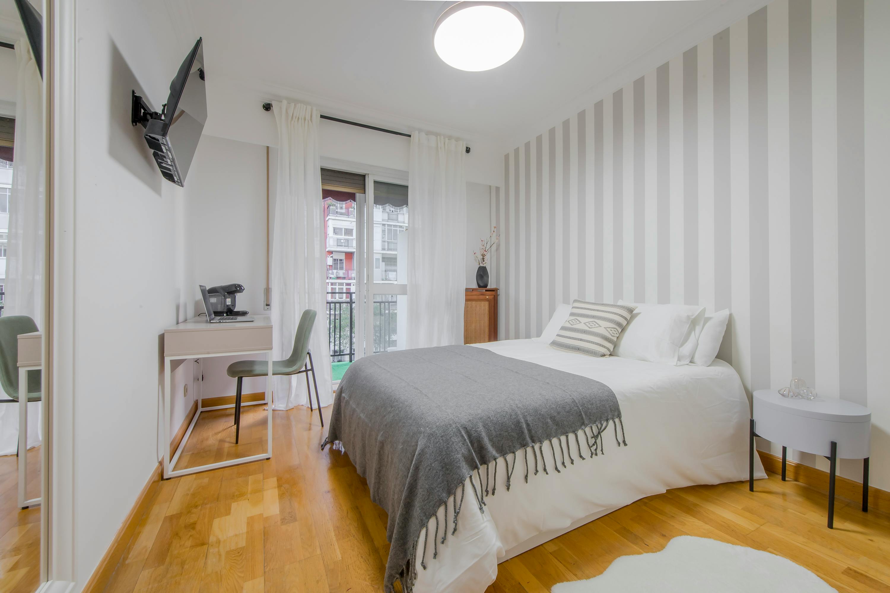 Paseo de la Castellana, Madrid preview