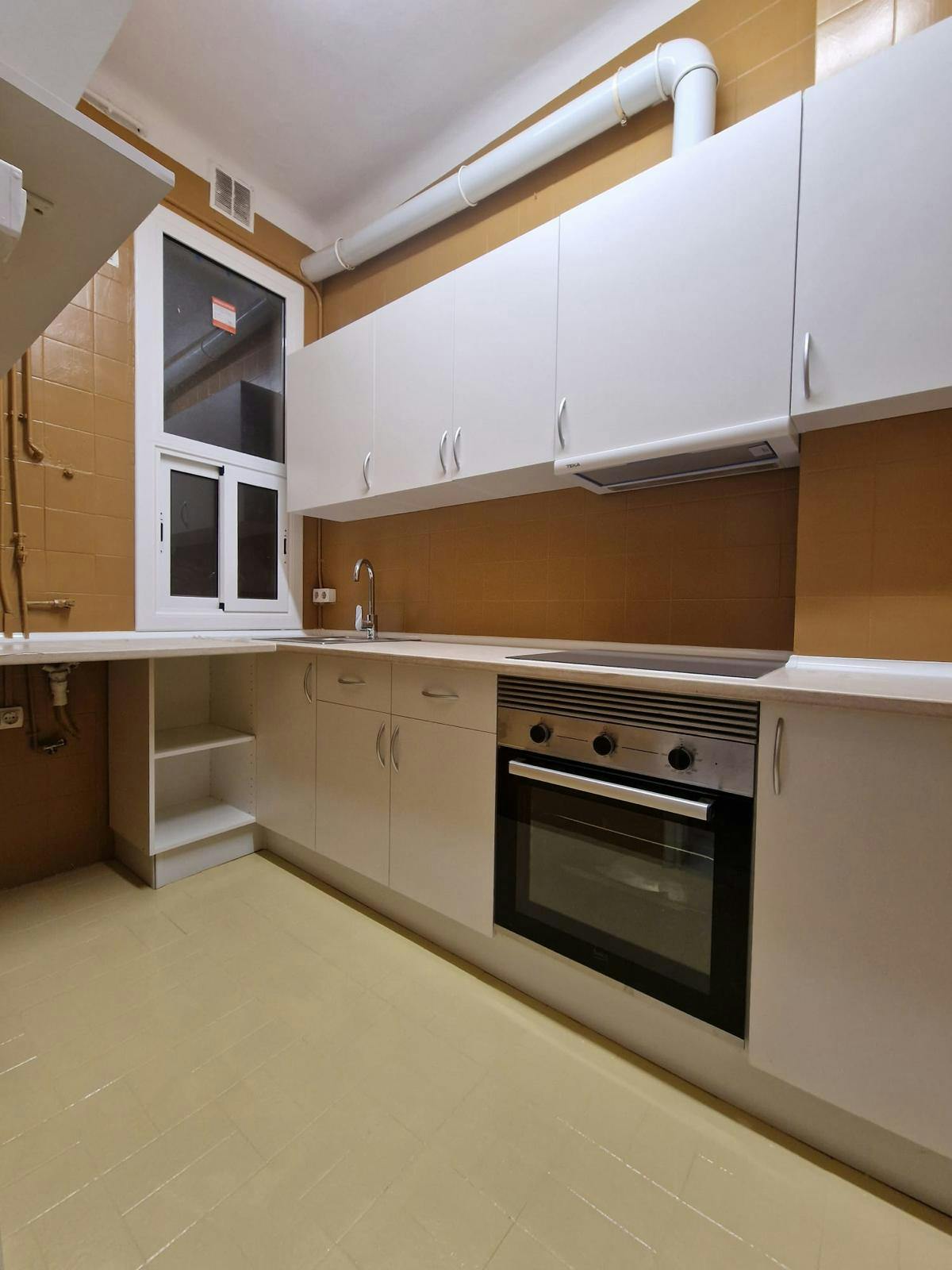 Apartment Barcelona, 1 bed, 7m² — photo 1