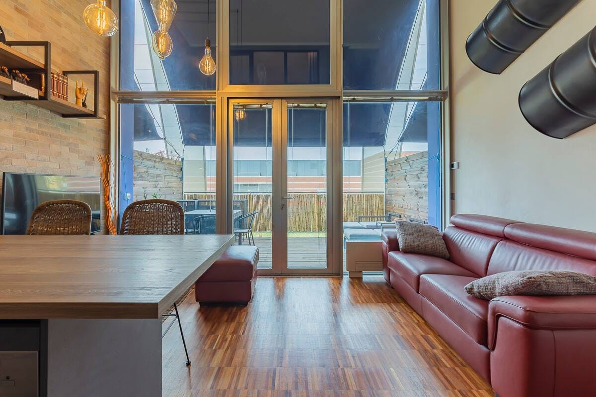 Via Elio Adriano, Milan