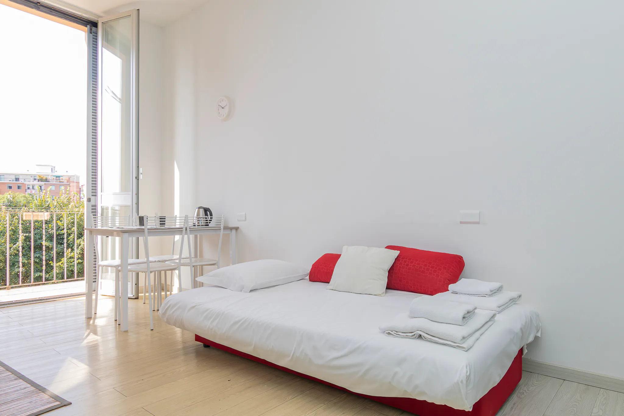 Via Asiago, Milan preview