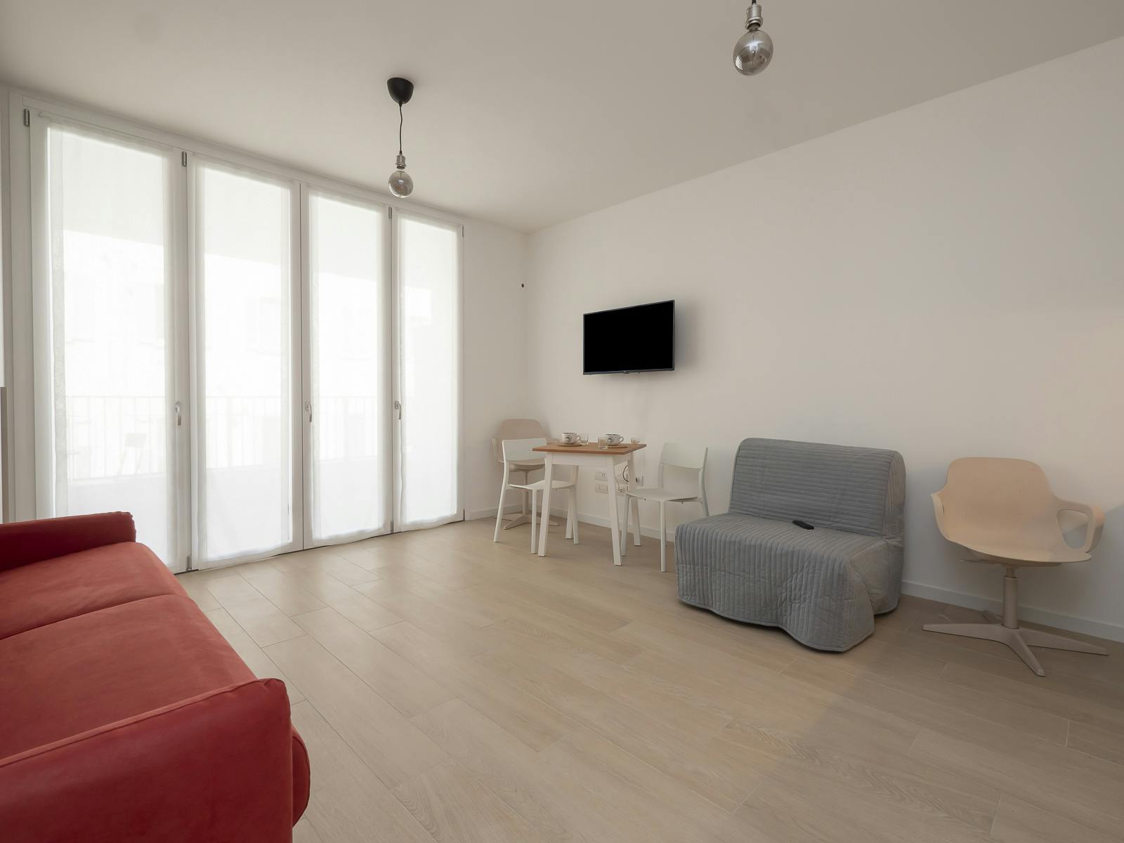 Apartment for rent for €2,000 per month in Milan, Via Ambrogio Binda