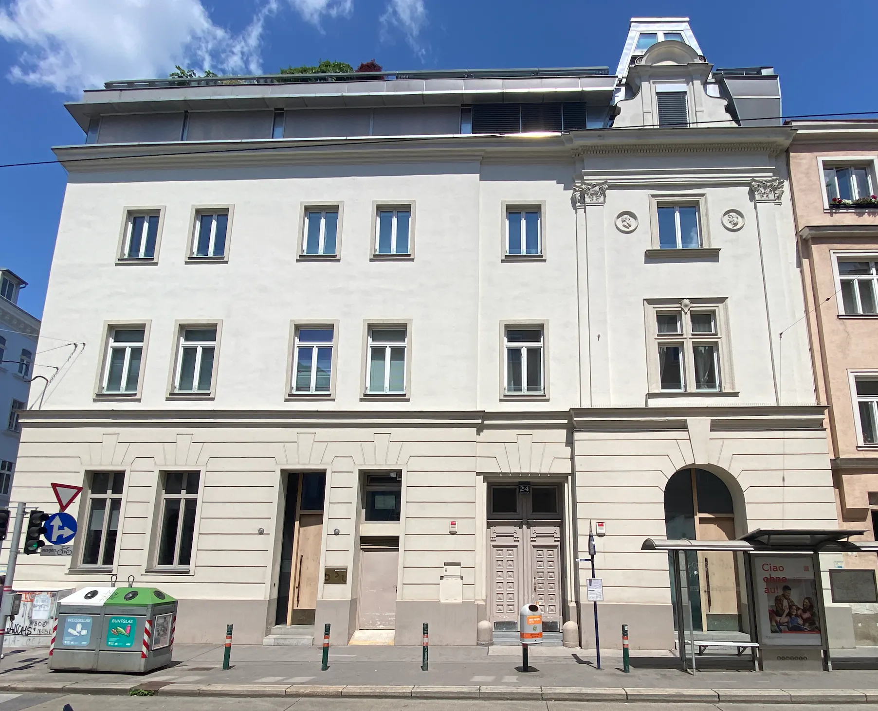 2-Bedroom Apartment in Weyringergasse, Vienna (1572564) ROOM 1