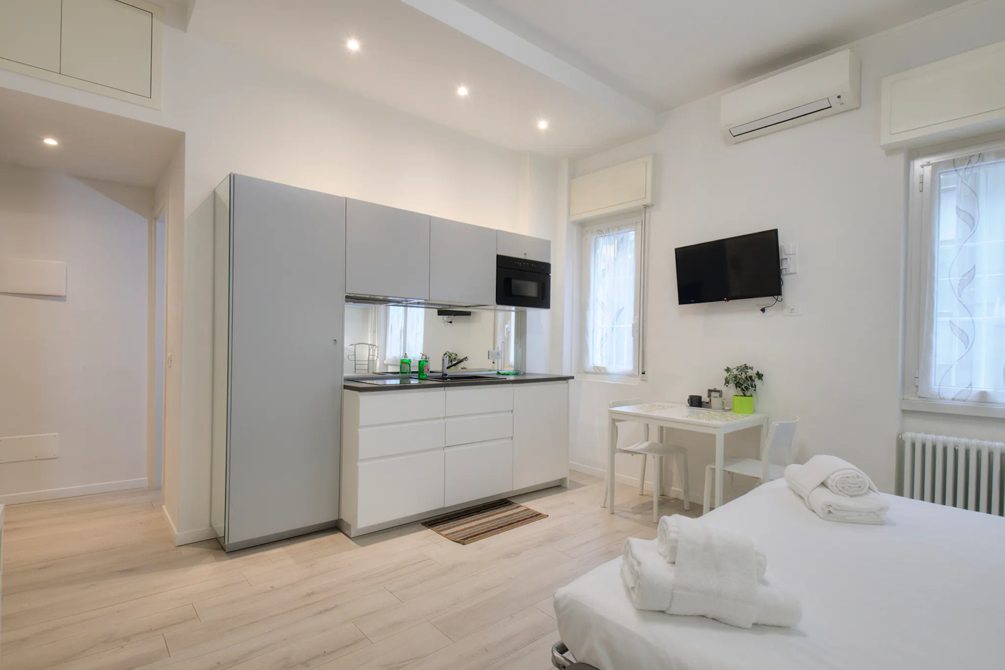 Via Alfonso Cossa, Milan preview