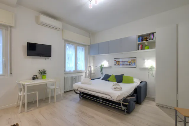 Apartment in Via Alfonso Cossa, Milan (1572964) room image 2