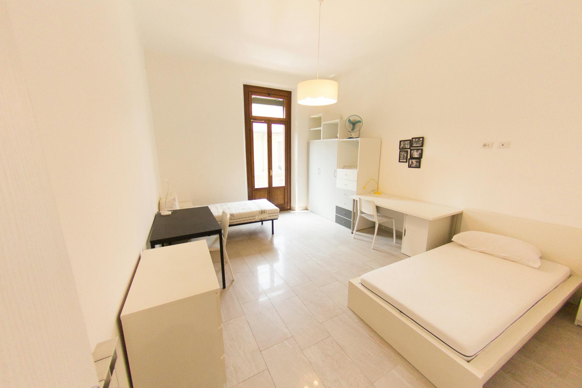 Shared room for rent for €355 per month in Milan, Via Casentino