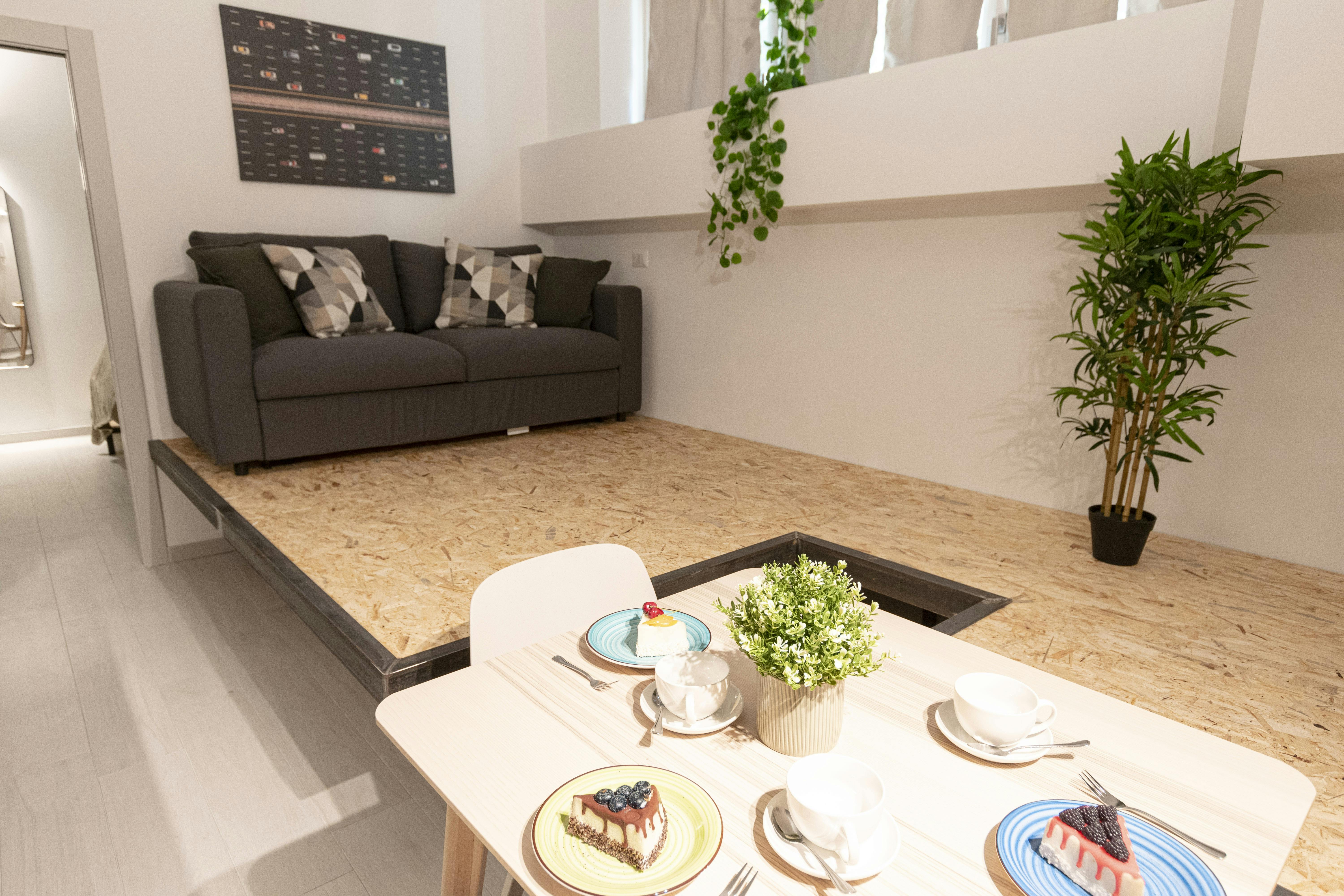 Studio for rent for €1,900 per month in Milan, Via Don Bartolomeo Grazioli