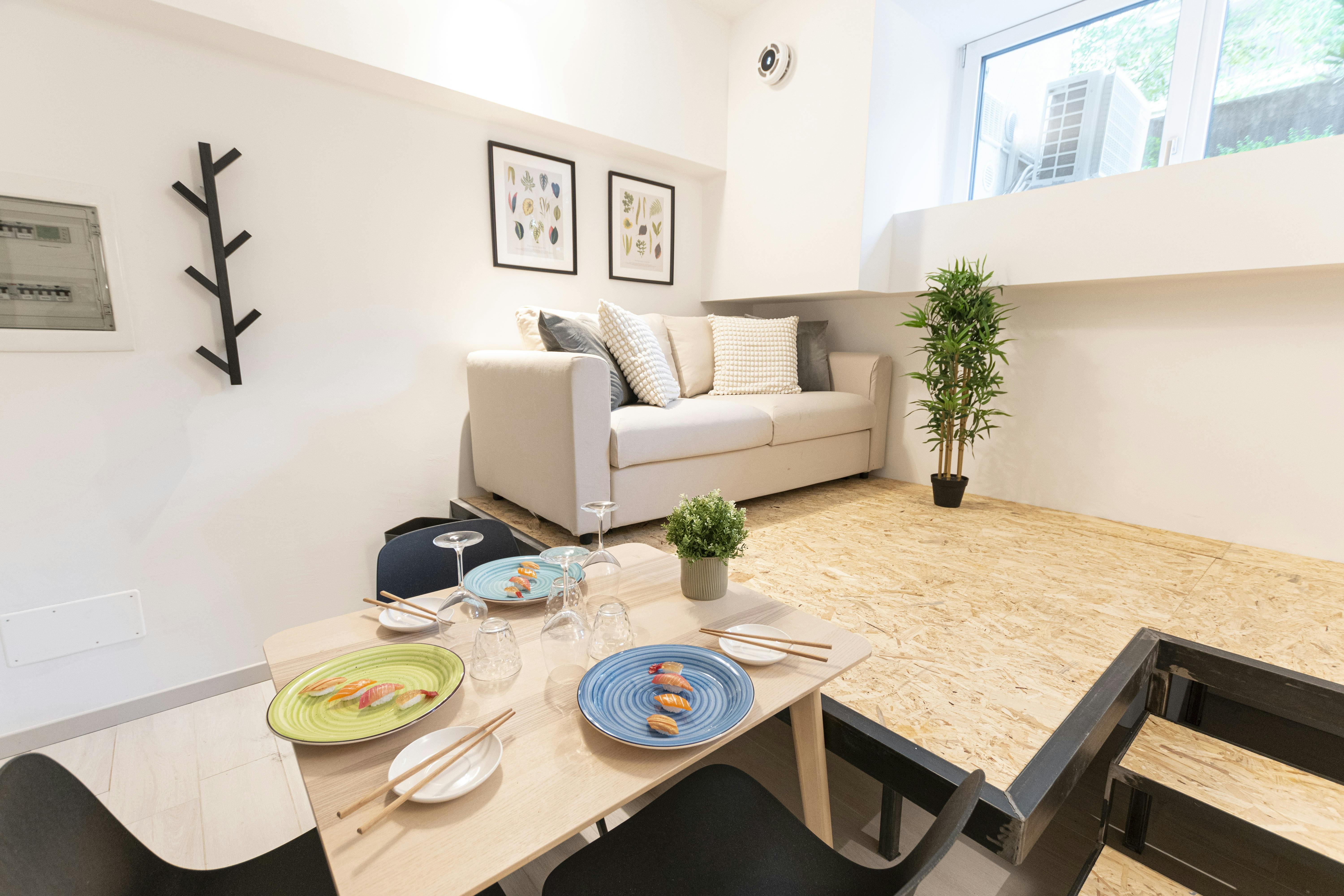 Studio for rent for €1,900 per month in Milan, Via Don Bartolomeo Grazioli