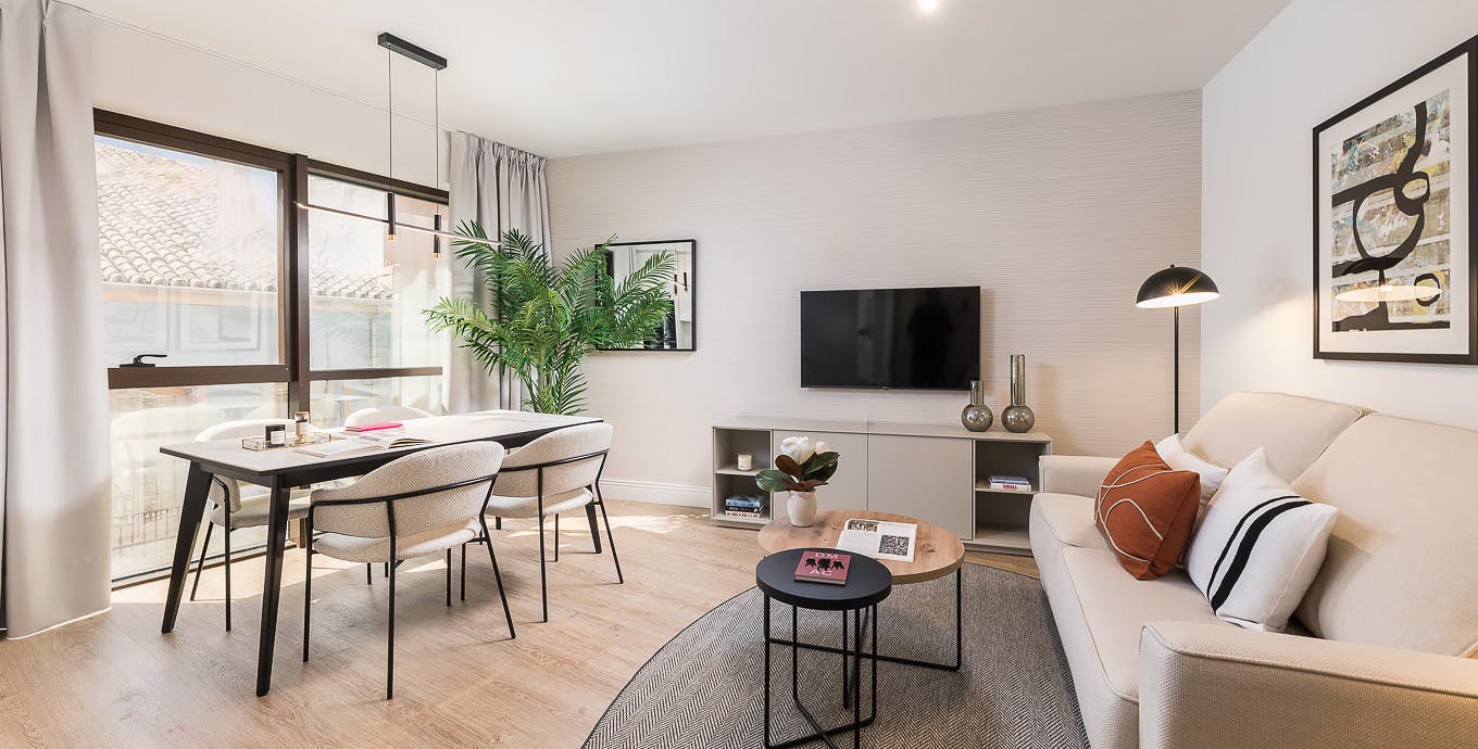 Apartment for rent for €3,181 per month in Málaga, Calle Granada