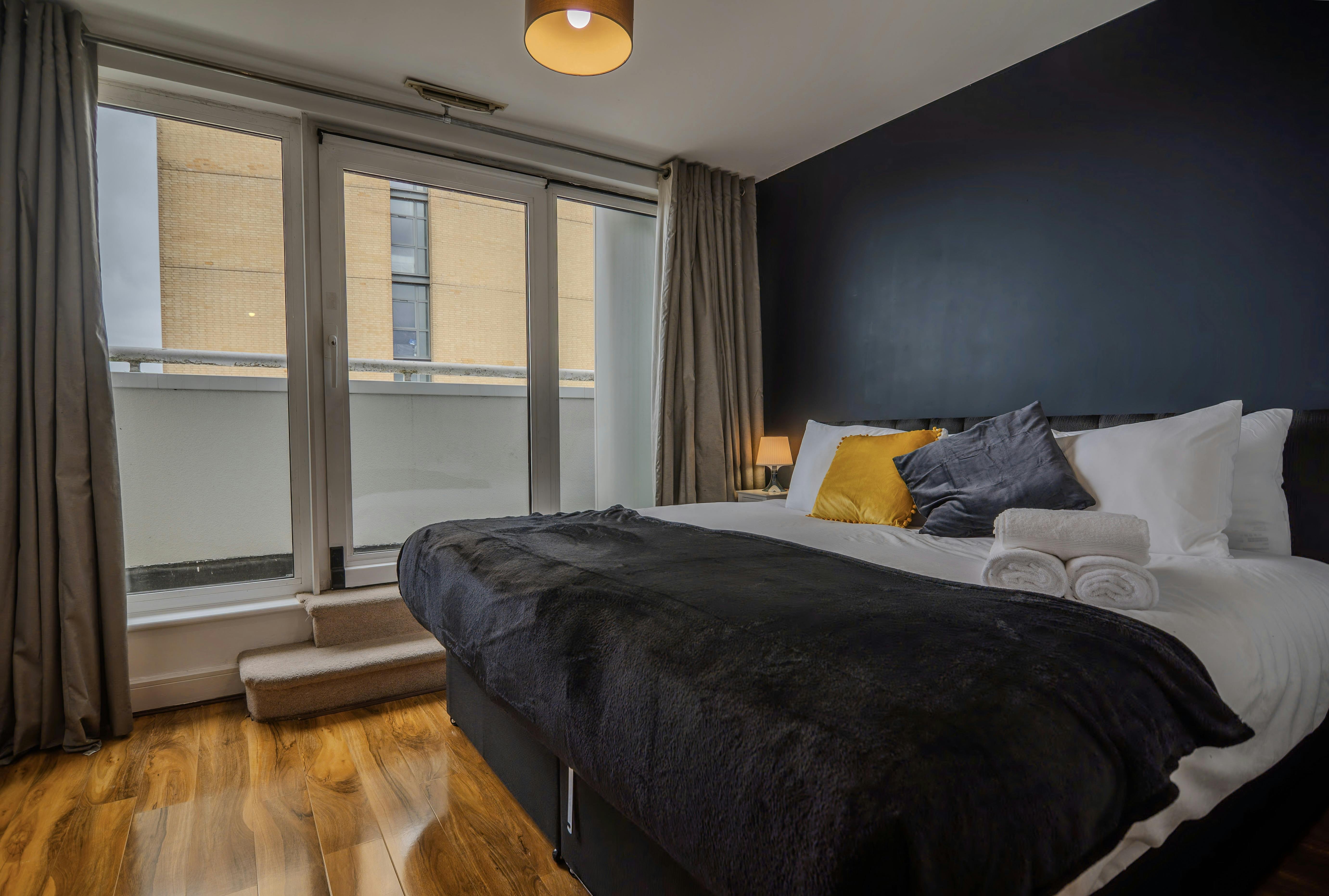 Private room for rent for £3,000 per month in Croydon, London Road