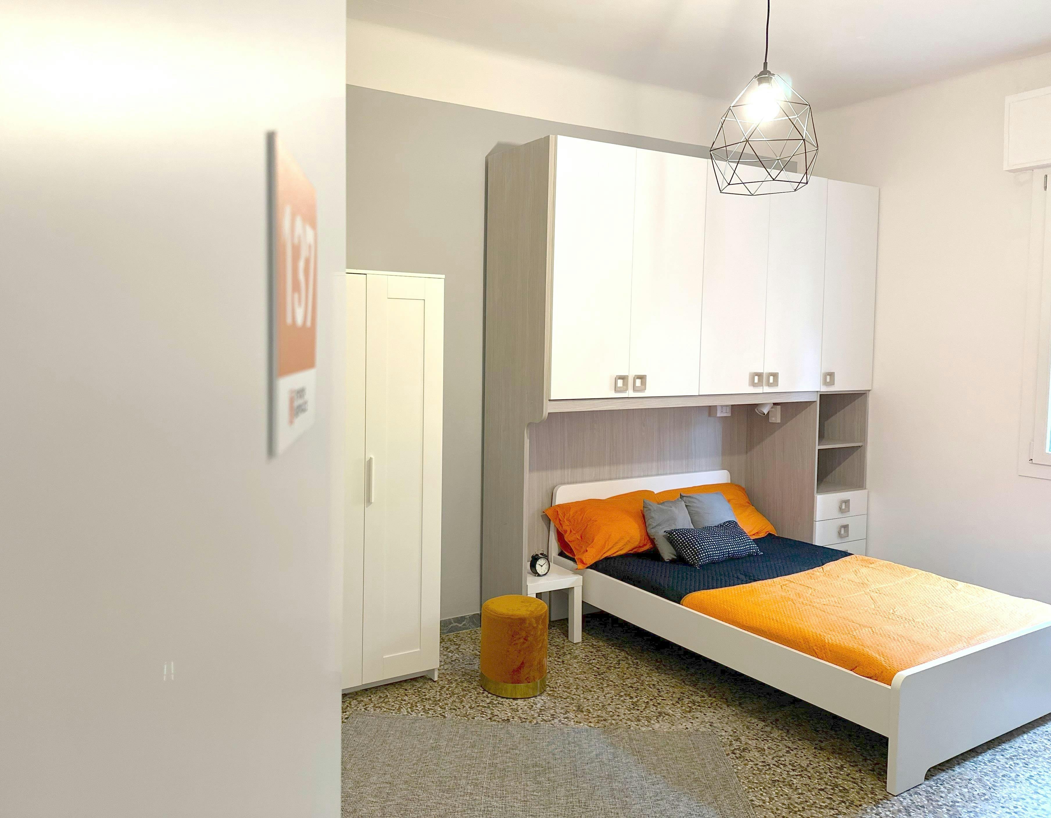 Via Vermena, Bologna