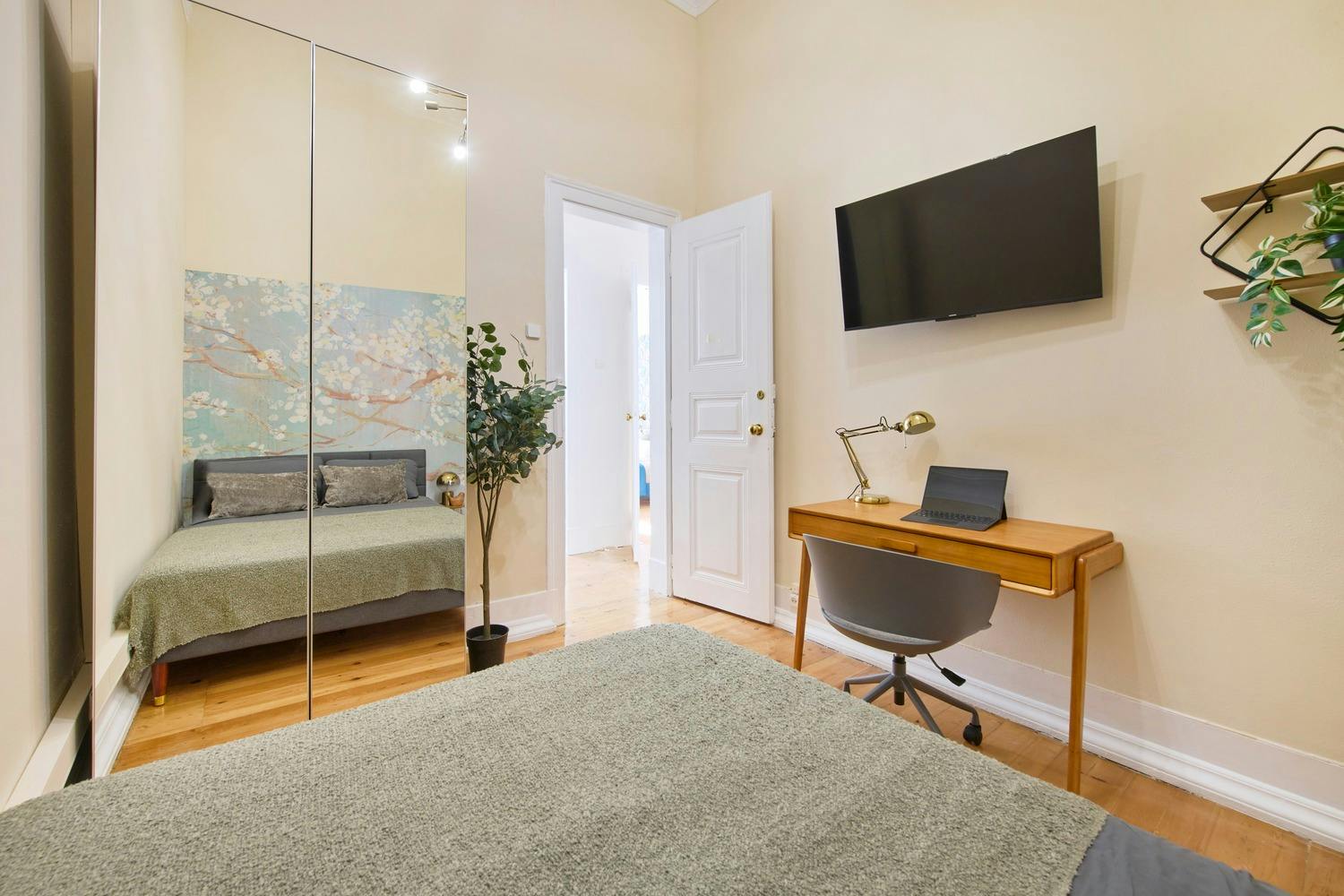 preview gallery tile