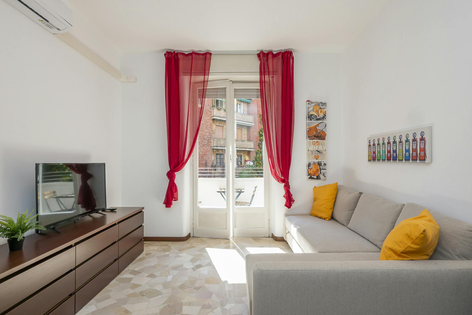 Apartment for rent for €1,700 per month in Milan, Via Domenico Veneziano