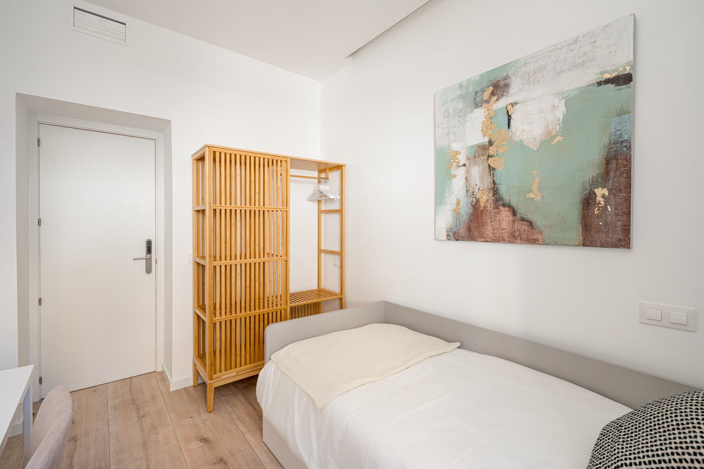 Apartment Madrid, 1 bed, 10m² — photo 5