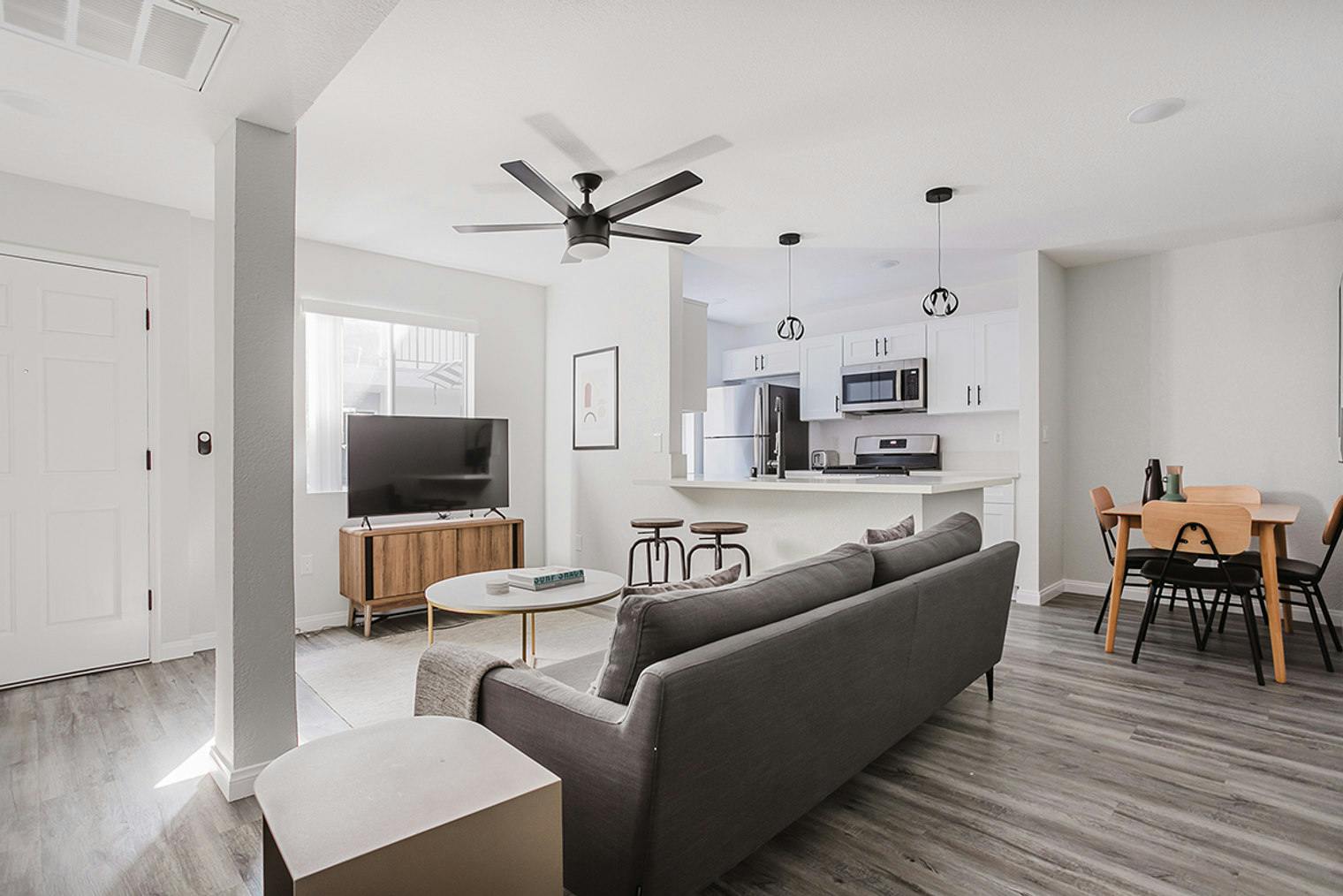 Apartment for rent for $3,616 per month in Los Angeles, Glendon Avenue