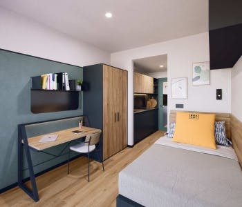 Private room for rent for €595 per month in Salamanca, Avenida de la Merced