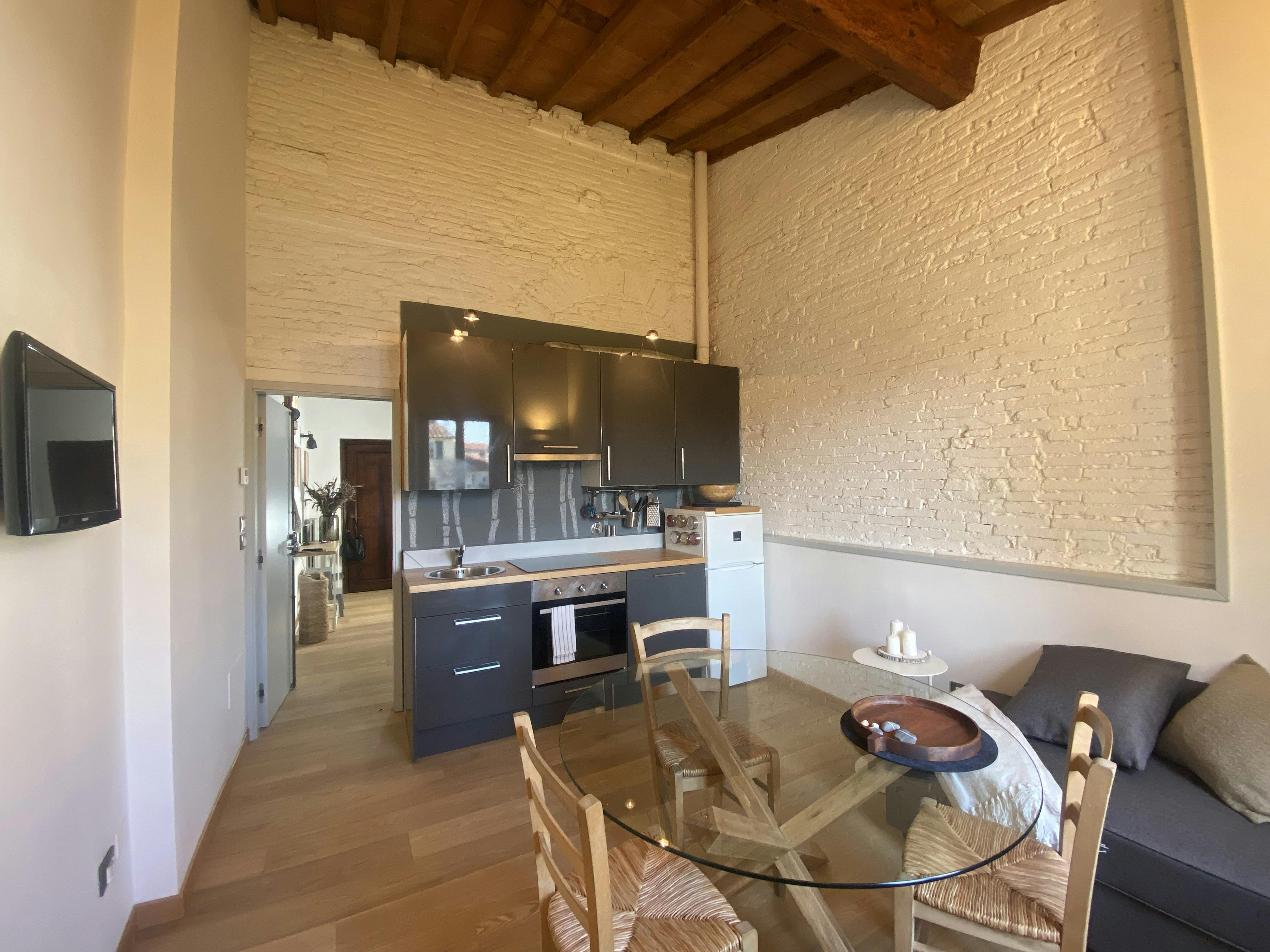 Appartamento in affitto a 1400 € al mese a Florence, Via San Zanobi