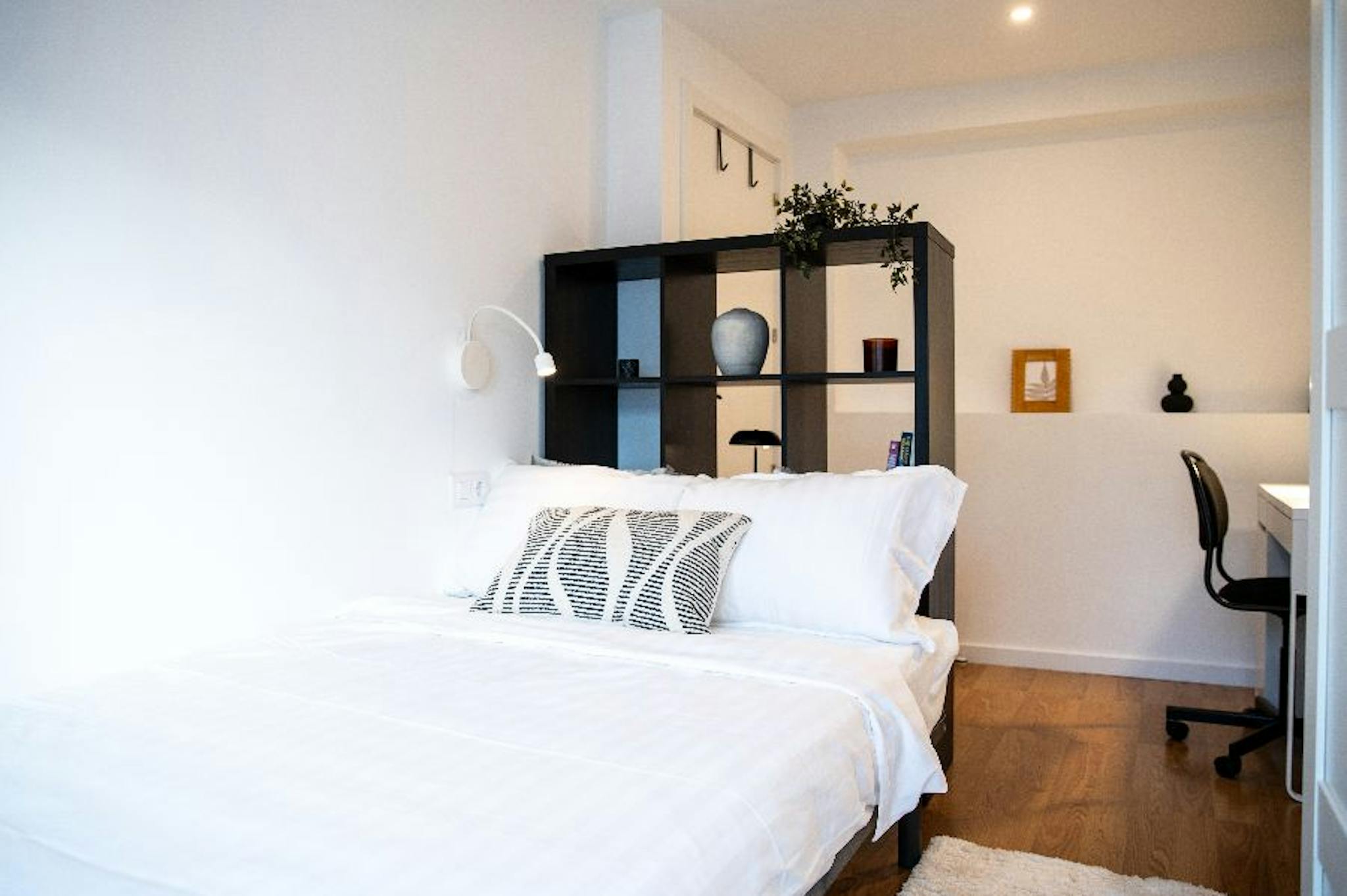 Carrer Manuela Estellés, Valencia preview