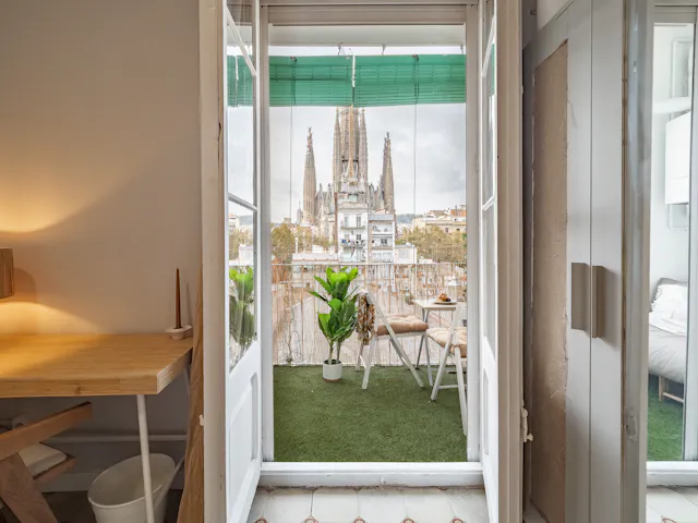 Private room in Carrer d'Aragó, Barcelona (1574313) room image 1