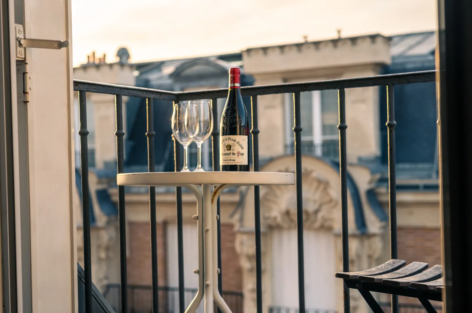 1-Bedroom Apartment in Rue Houdon, Paris (1574319) ROOM 1