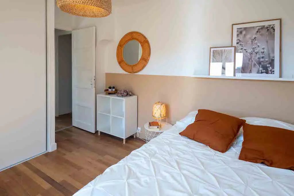 Private room in Rue Antoine Péricaud, Lyon (1574322) room image 1