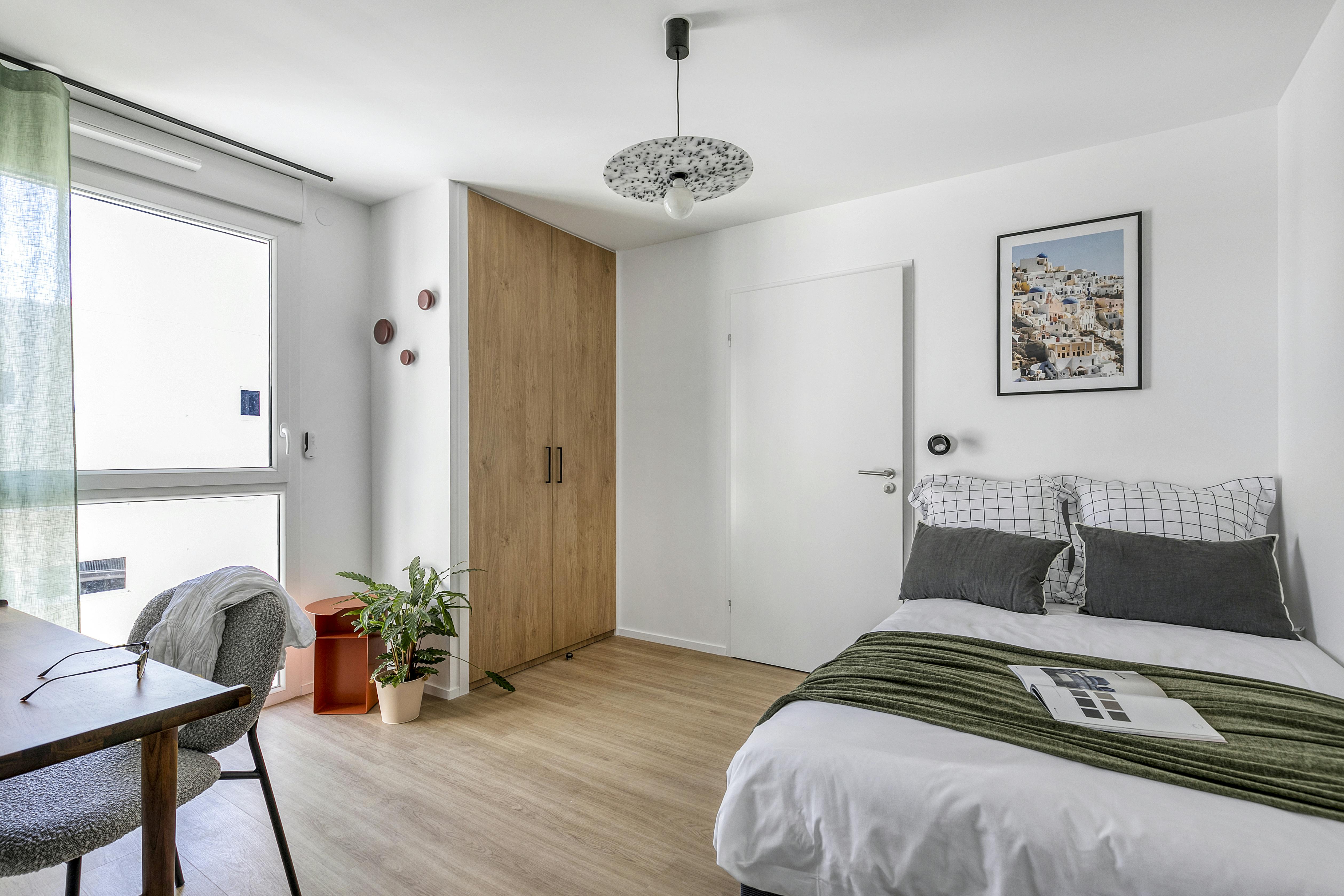 Отдельная комната сдается в аренду за 650 € в месяц в Reims, Rue des Docks Remois