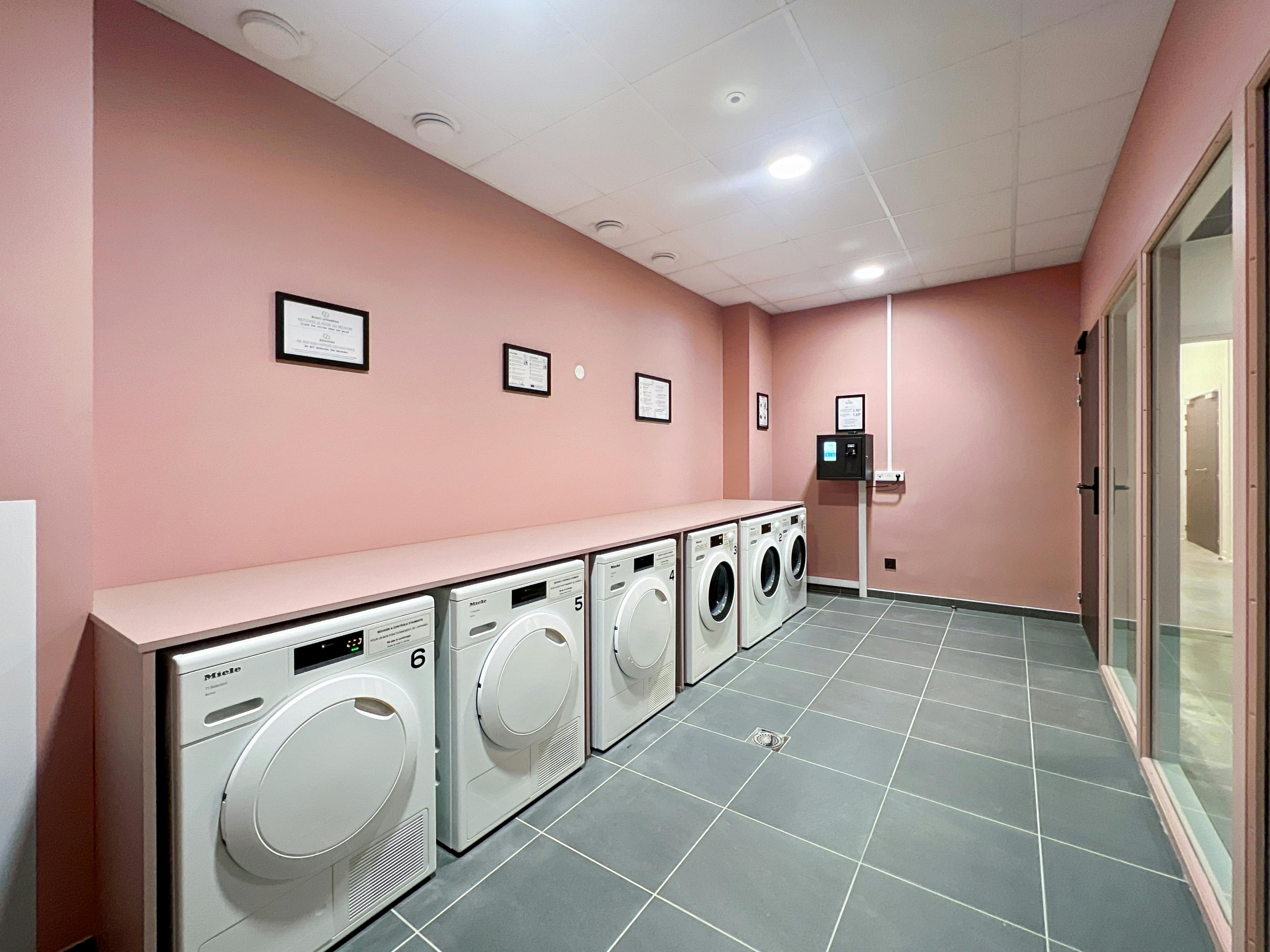Apartment Reims, 1 bed, 15m² — photo 11