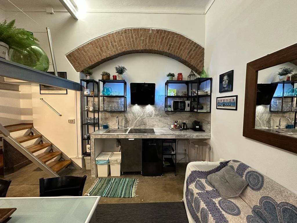 Apartment for rent for €1,600 per month in Milan, Viale Monte Nero